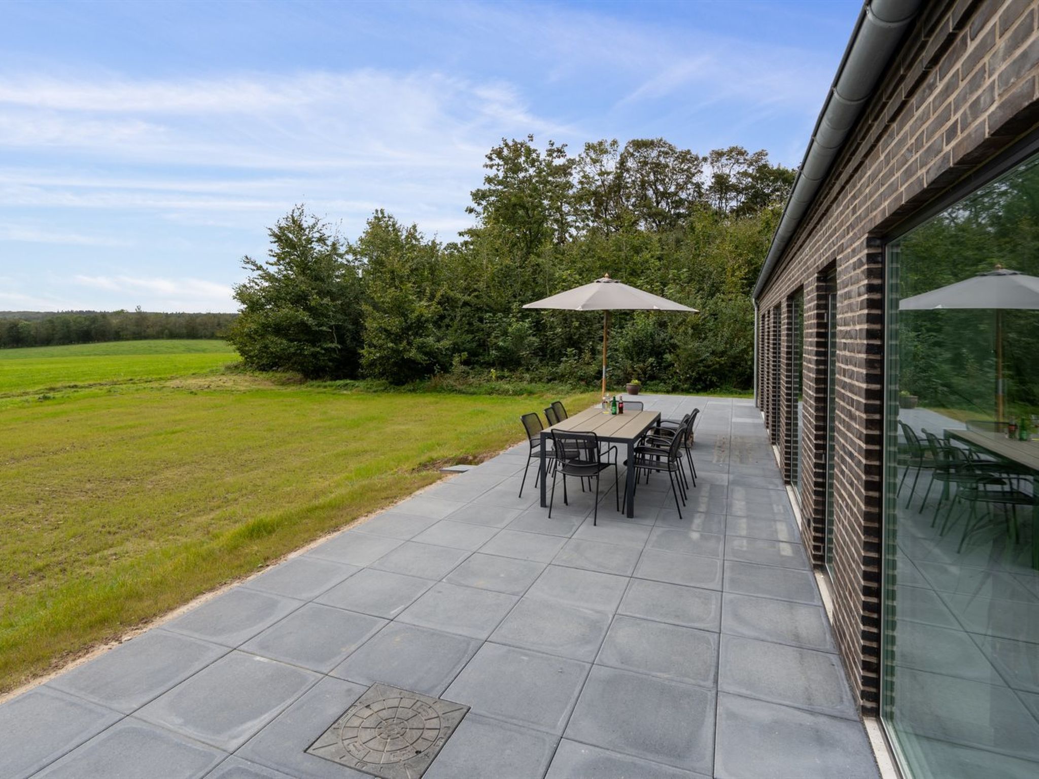 "Landuin" - 30km from the sea - Buiten