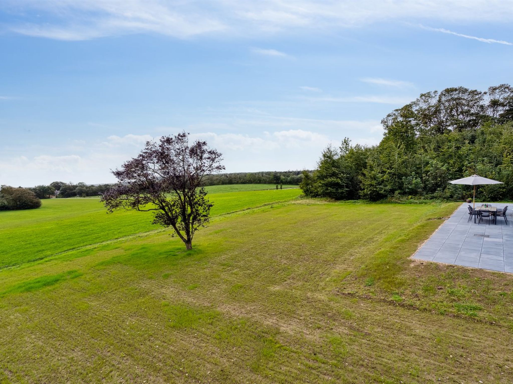 "Landuin" - 30km from the sea - Buiten