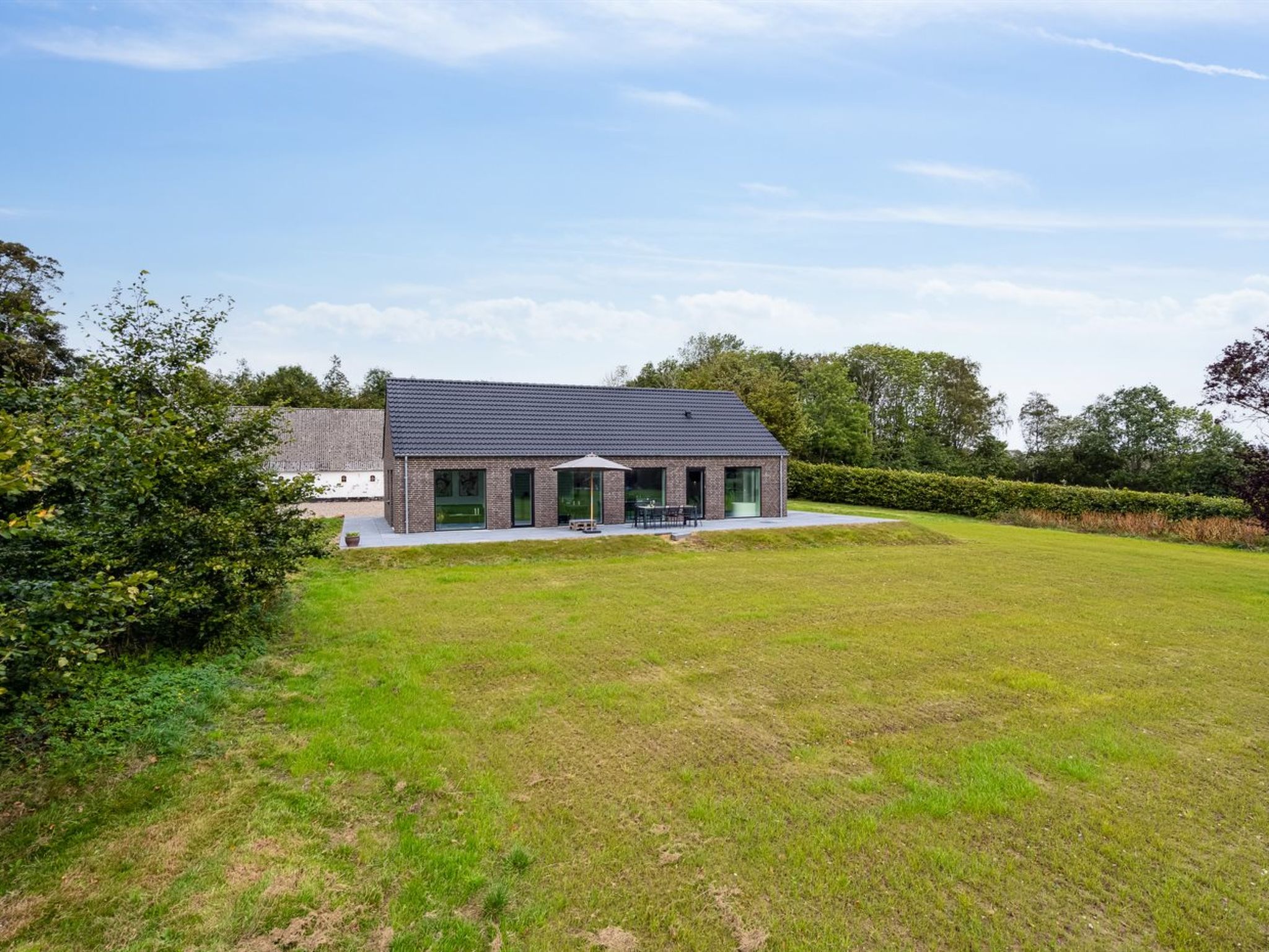 "Landuin" - 30km from the sea - Buiten