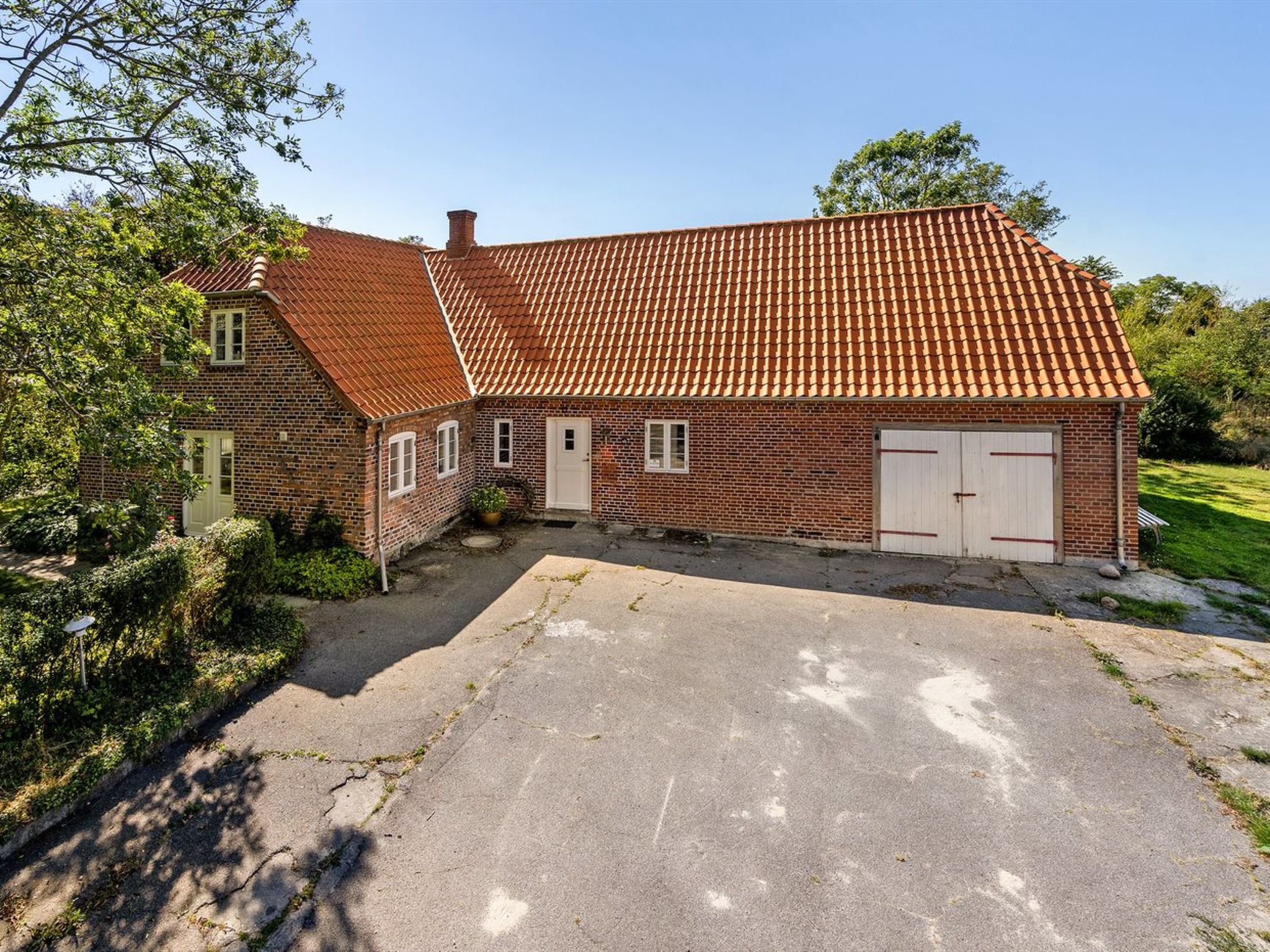 "Myra" - 18km from the sea - Buiten