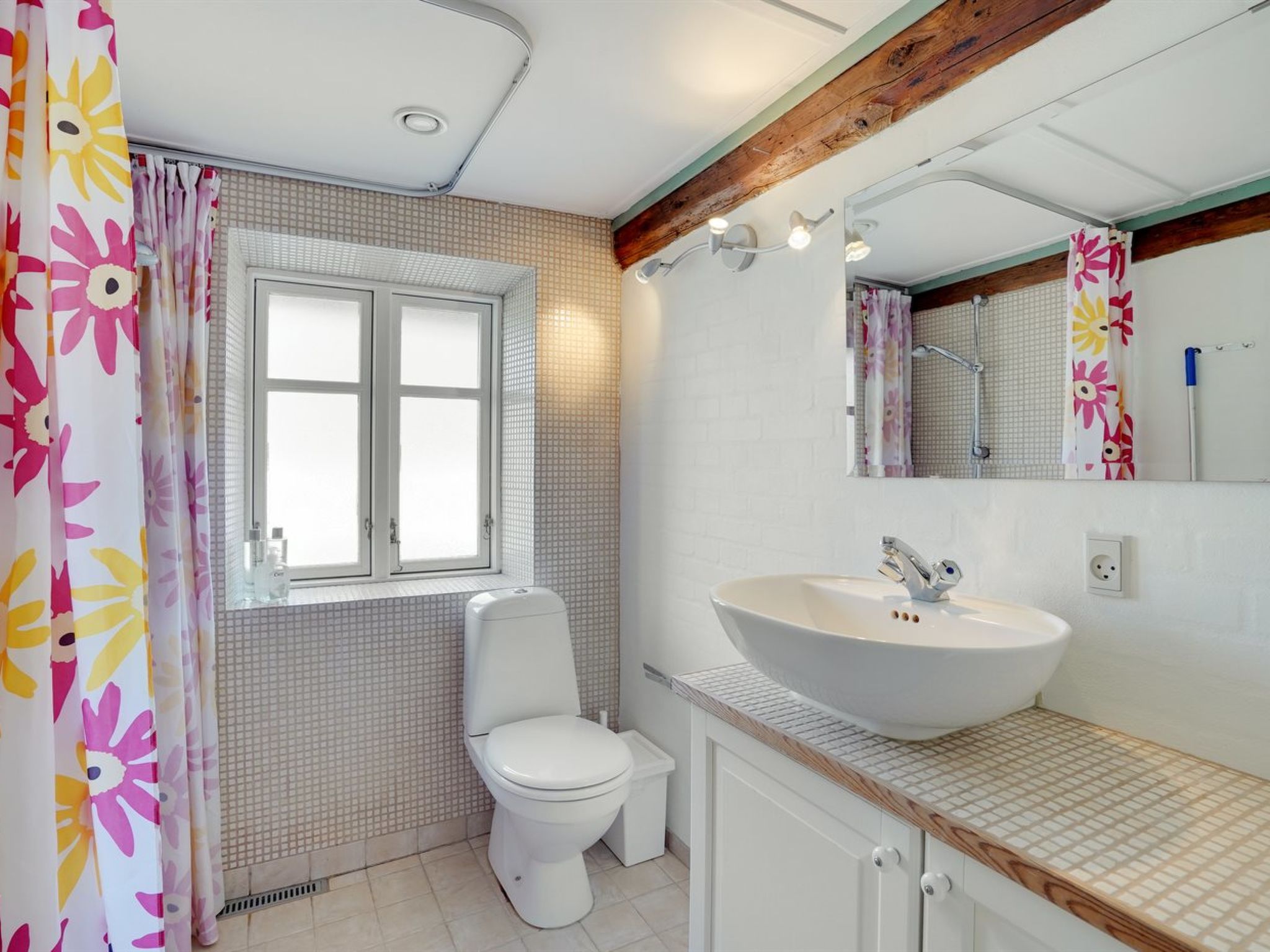 "Arik" - 700m from the sea-Drinnen