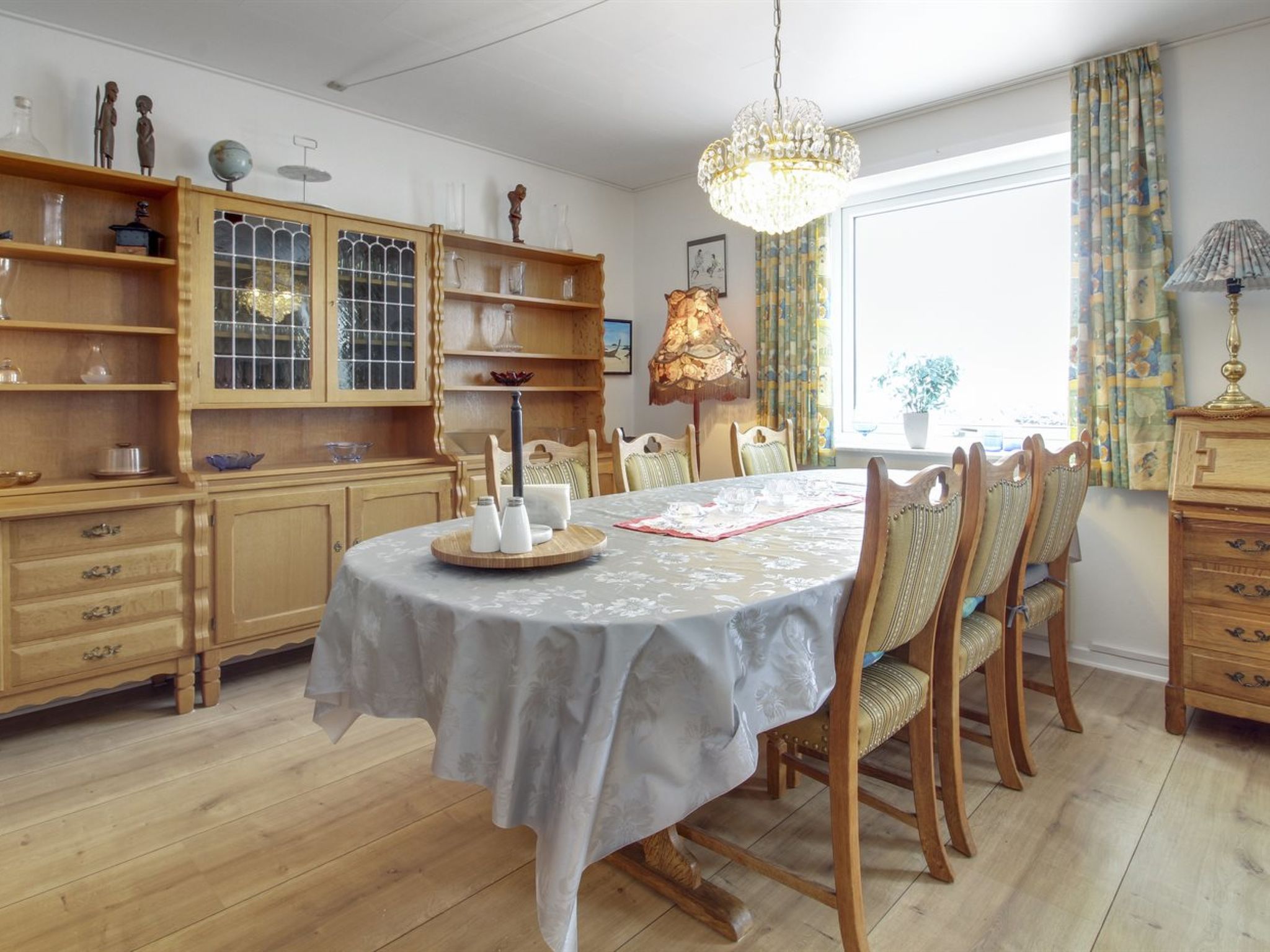 "Fiola" - 20km from the sea - Binnen