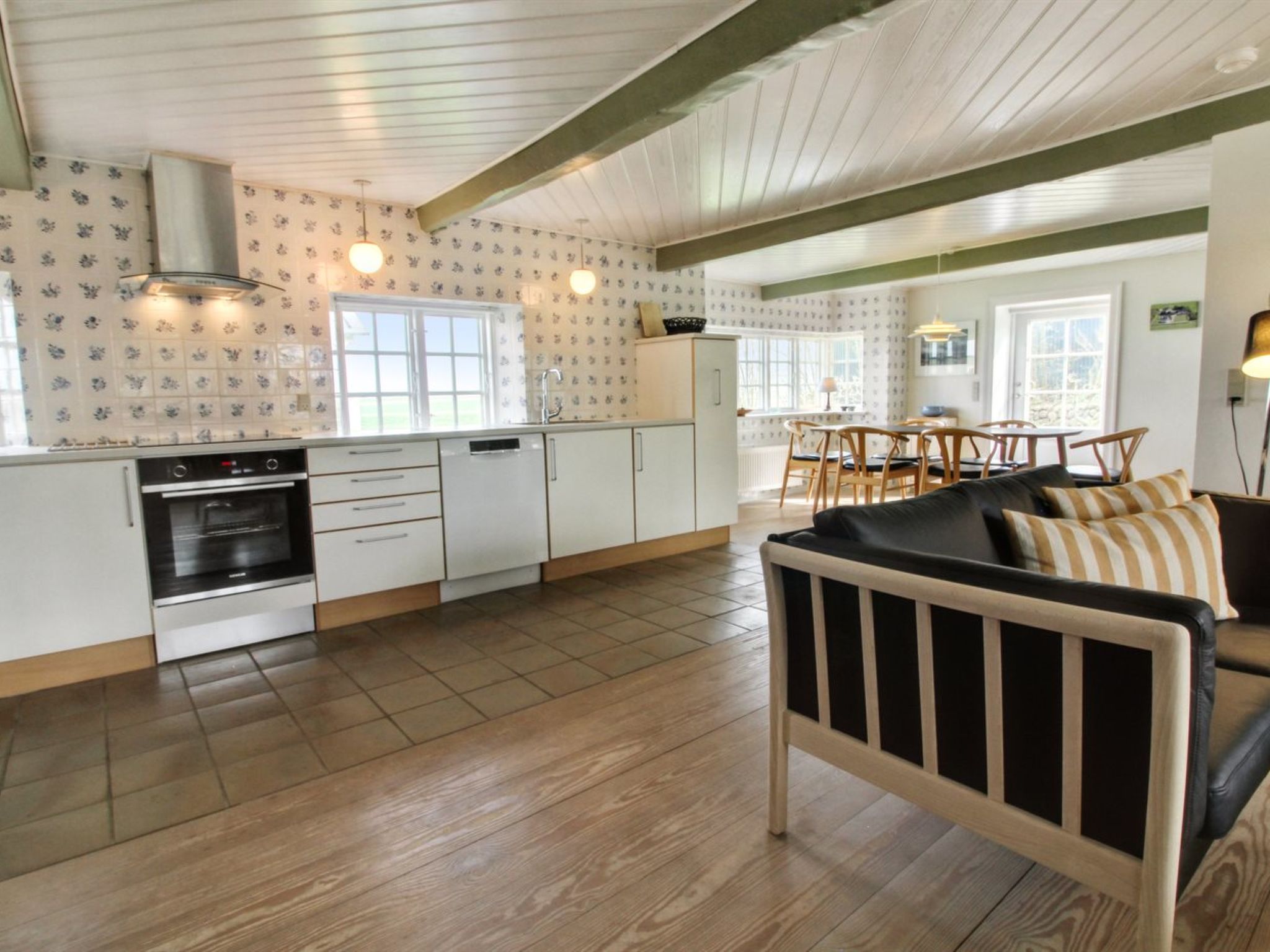 "Ingulf" - 18km from the sea - Drinnen