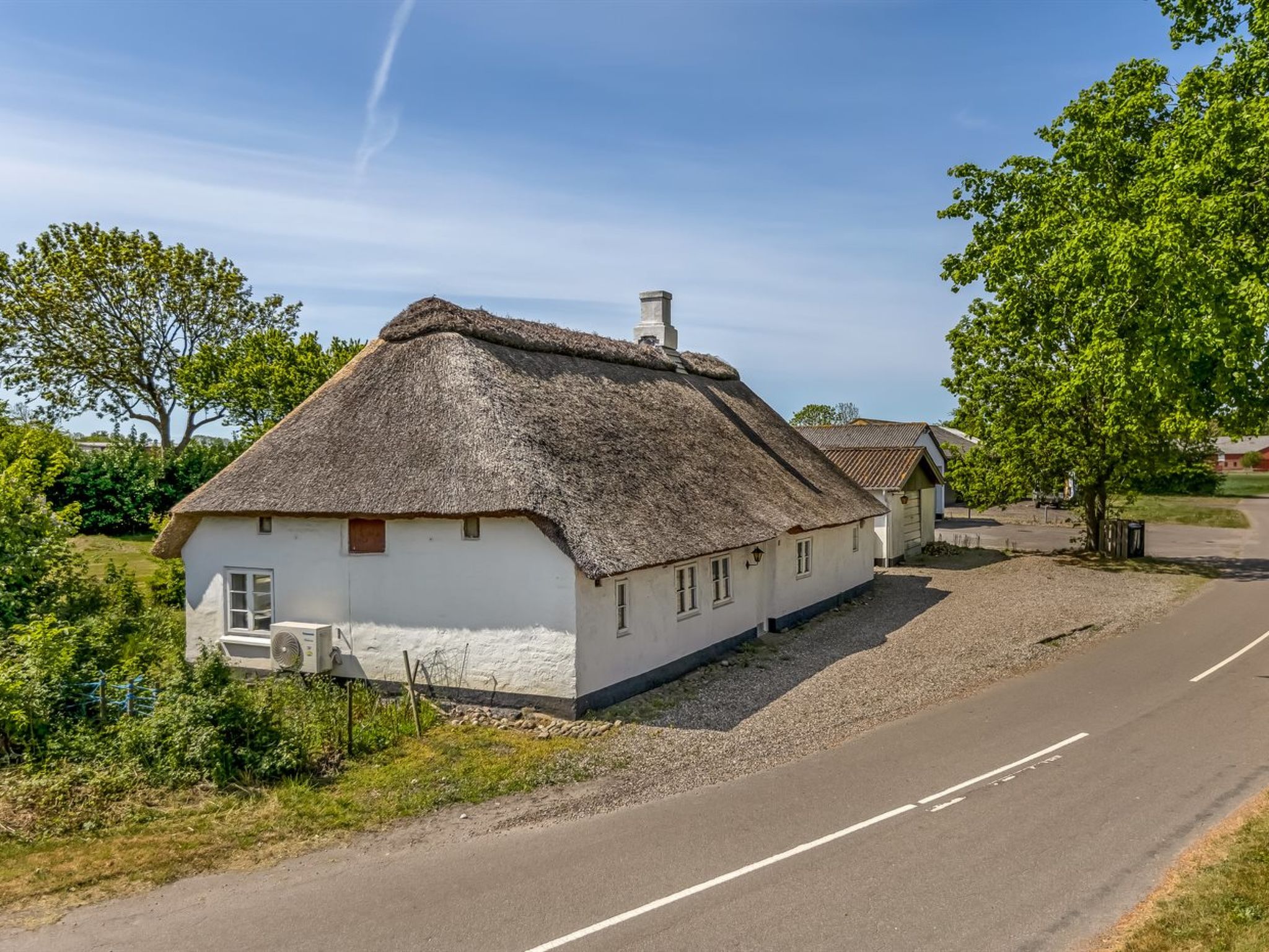 "Aughe" - 25km from the sea-Buiten