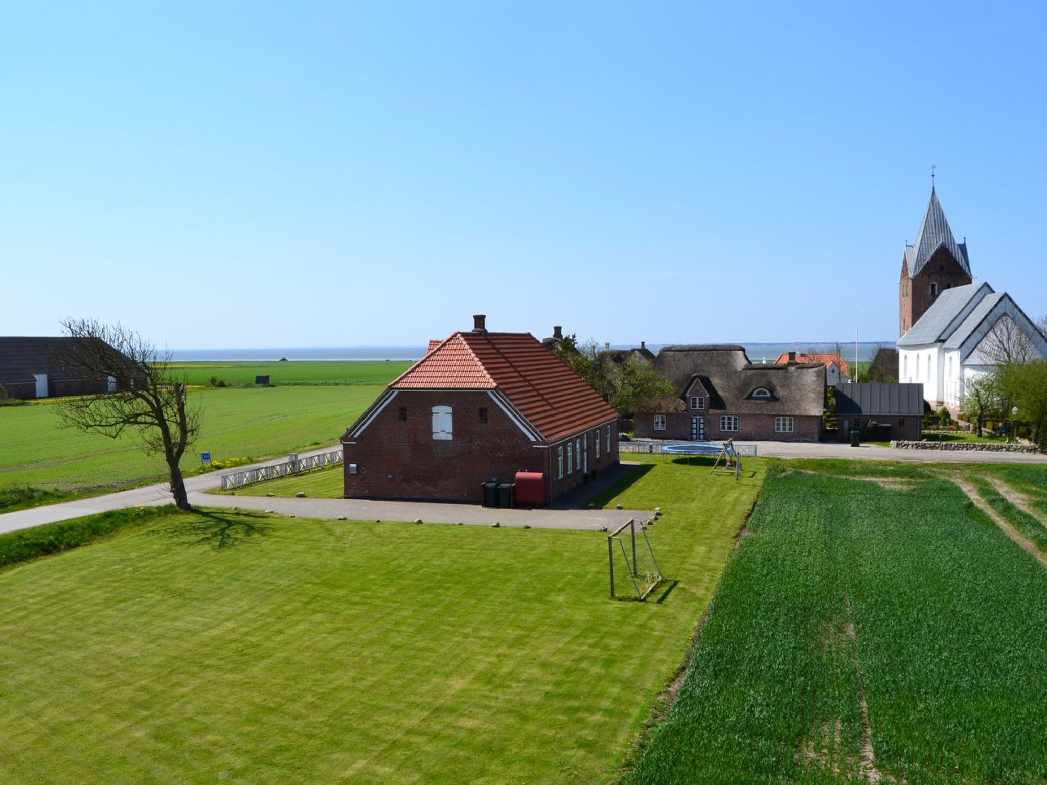 "Adine" - 13km from the sea