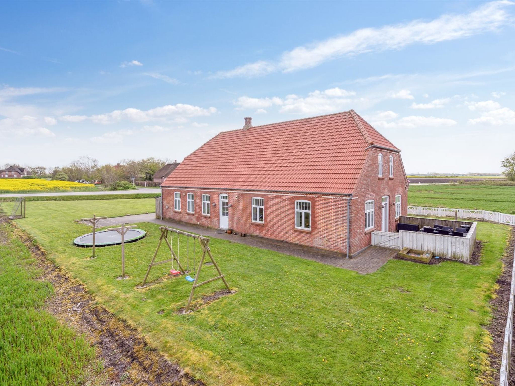 "Adine" - 13km from the sea - Buiten