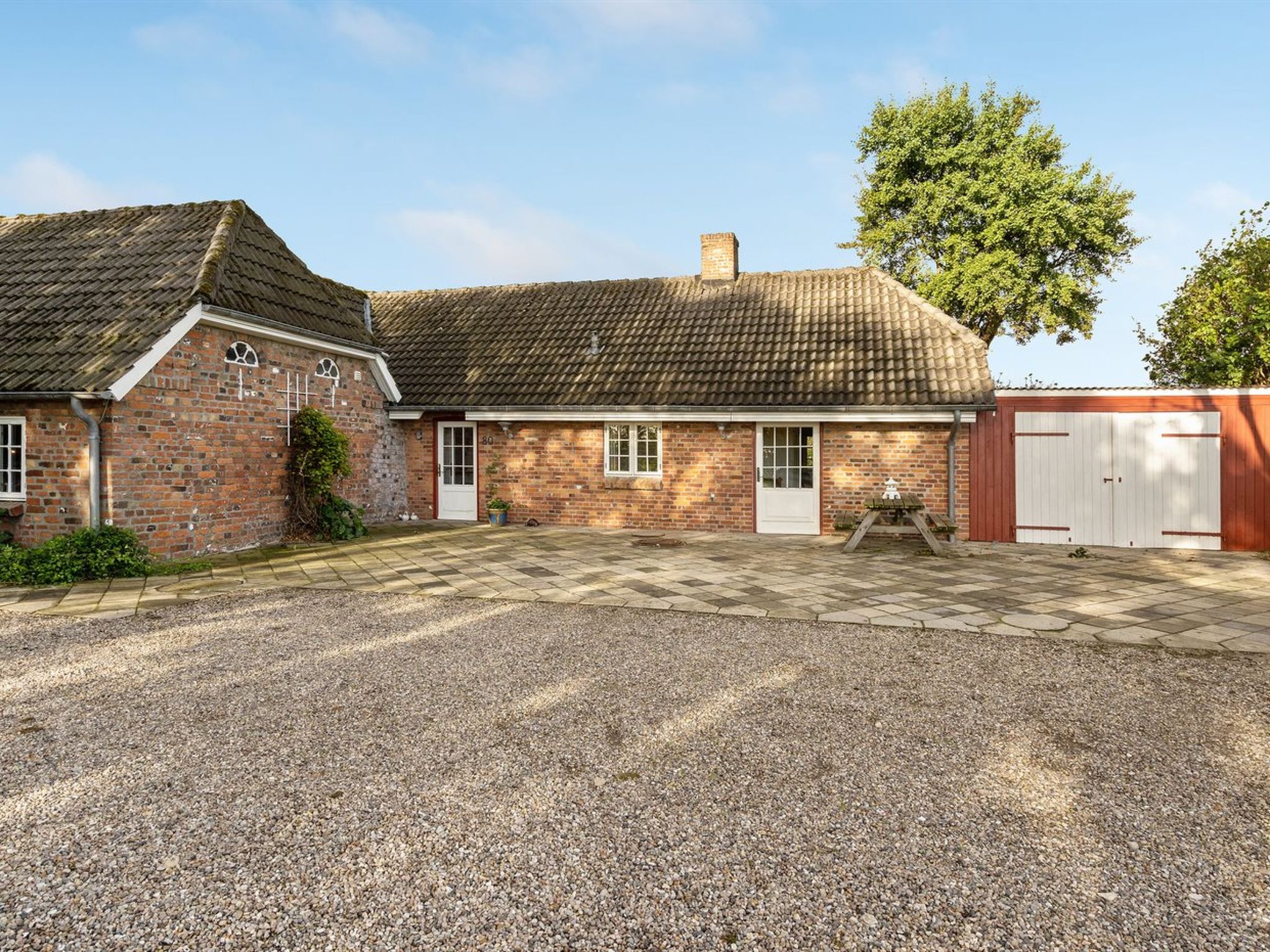 "Hedda" - 15km from the sea - Buiten