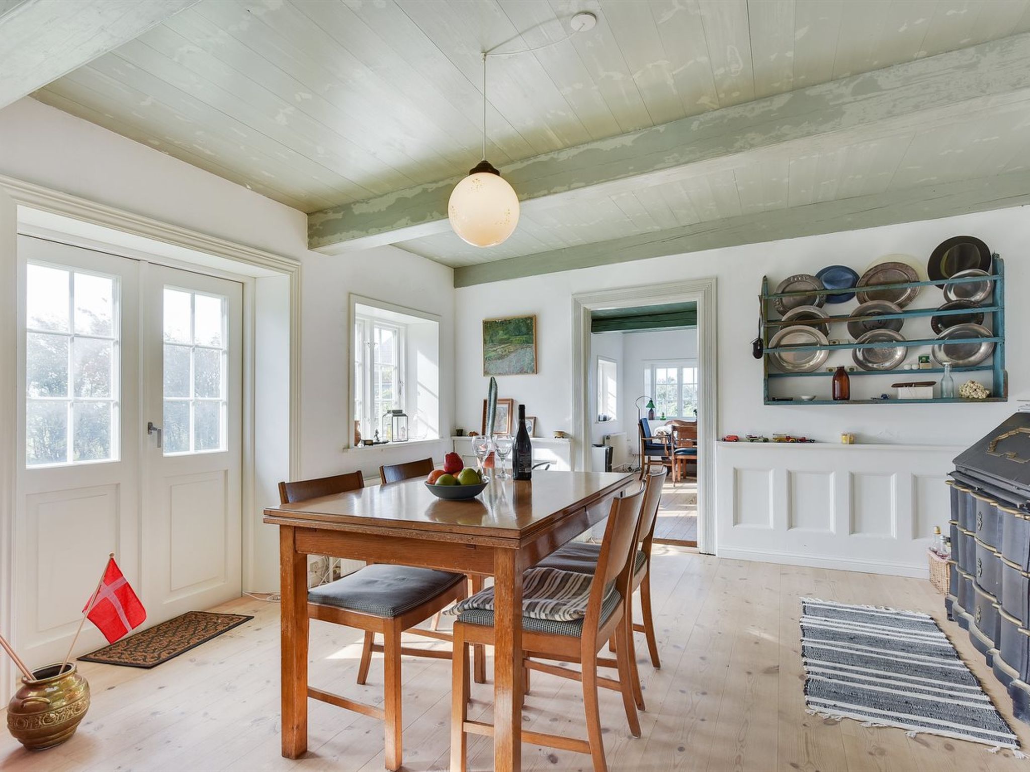 "Kielo" - 10km from the sea - Binnen