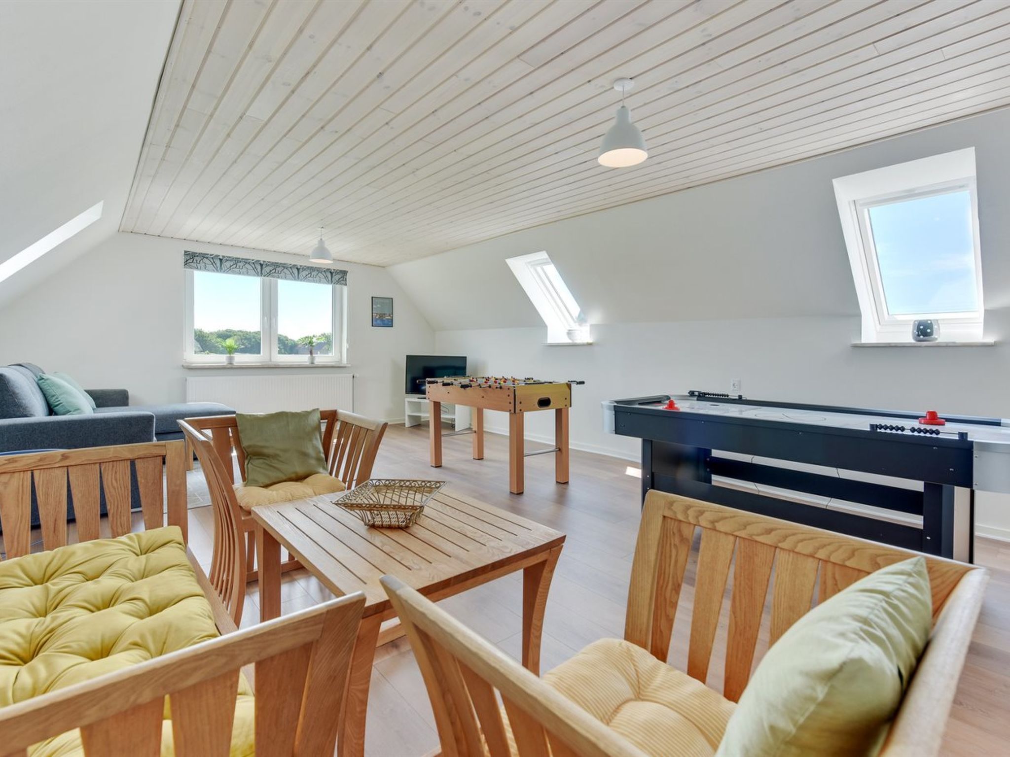 "Iina" - 13km from the sea - Binnen