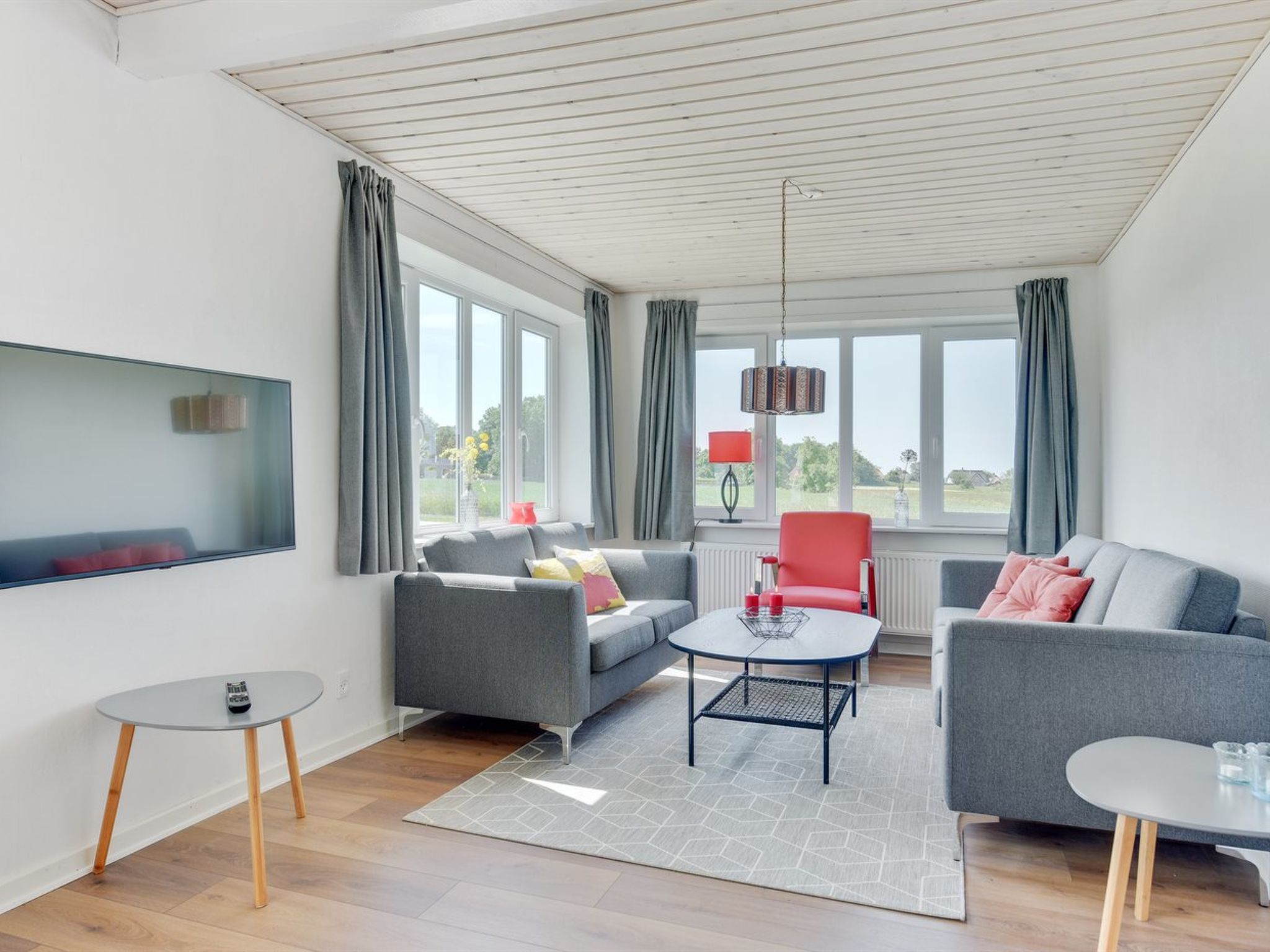 "Iina" - 13km from the sea - Binnen