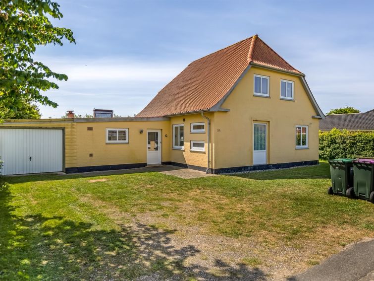 "Slavomira" - 12km From The Sea - North Sea
