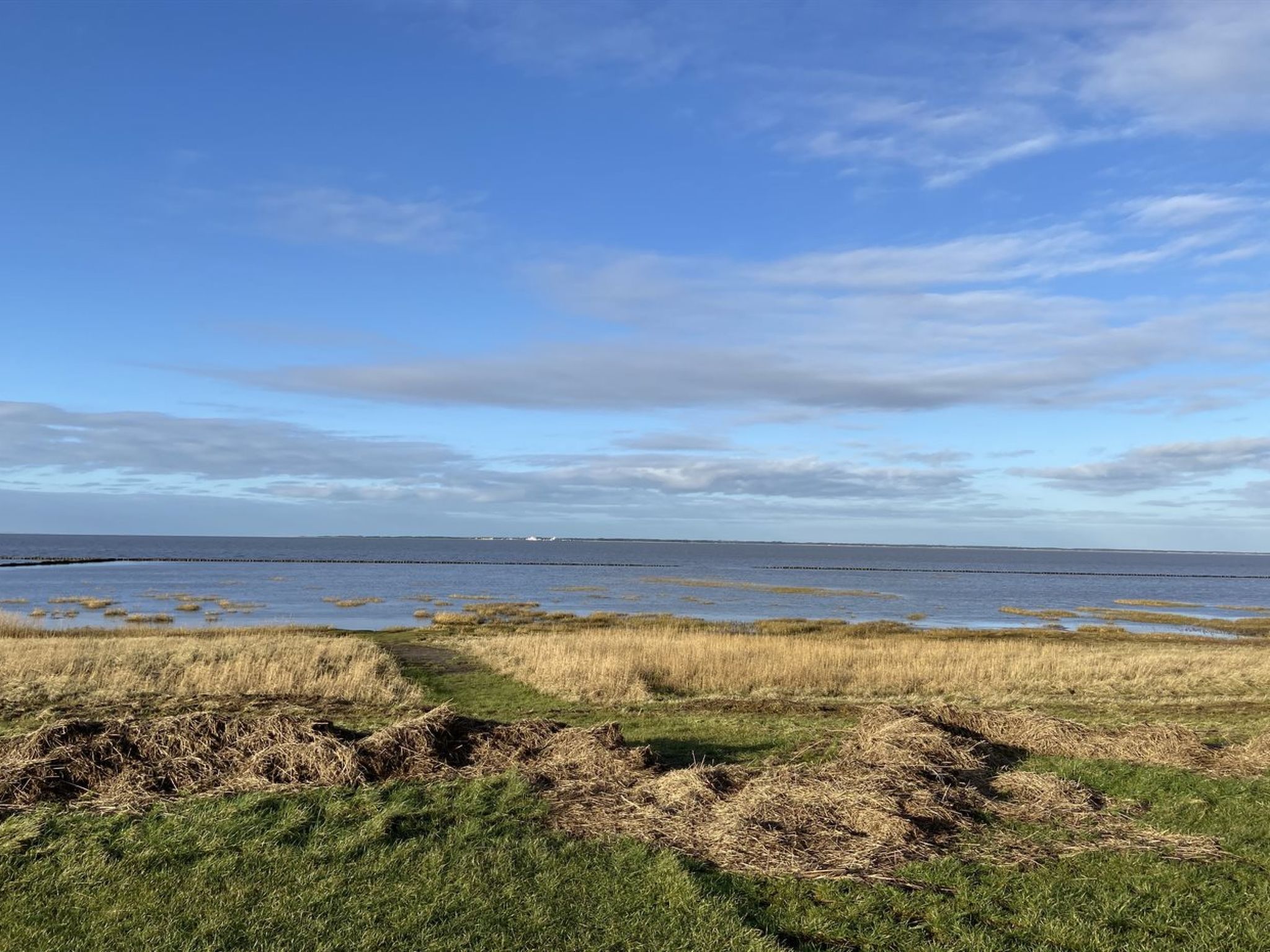 "Tuki" - 10km from the sea-Outside