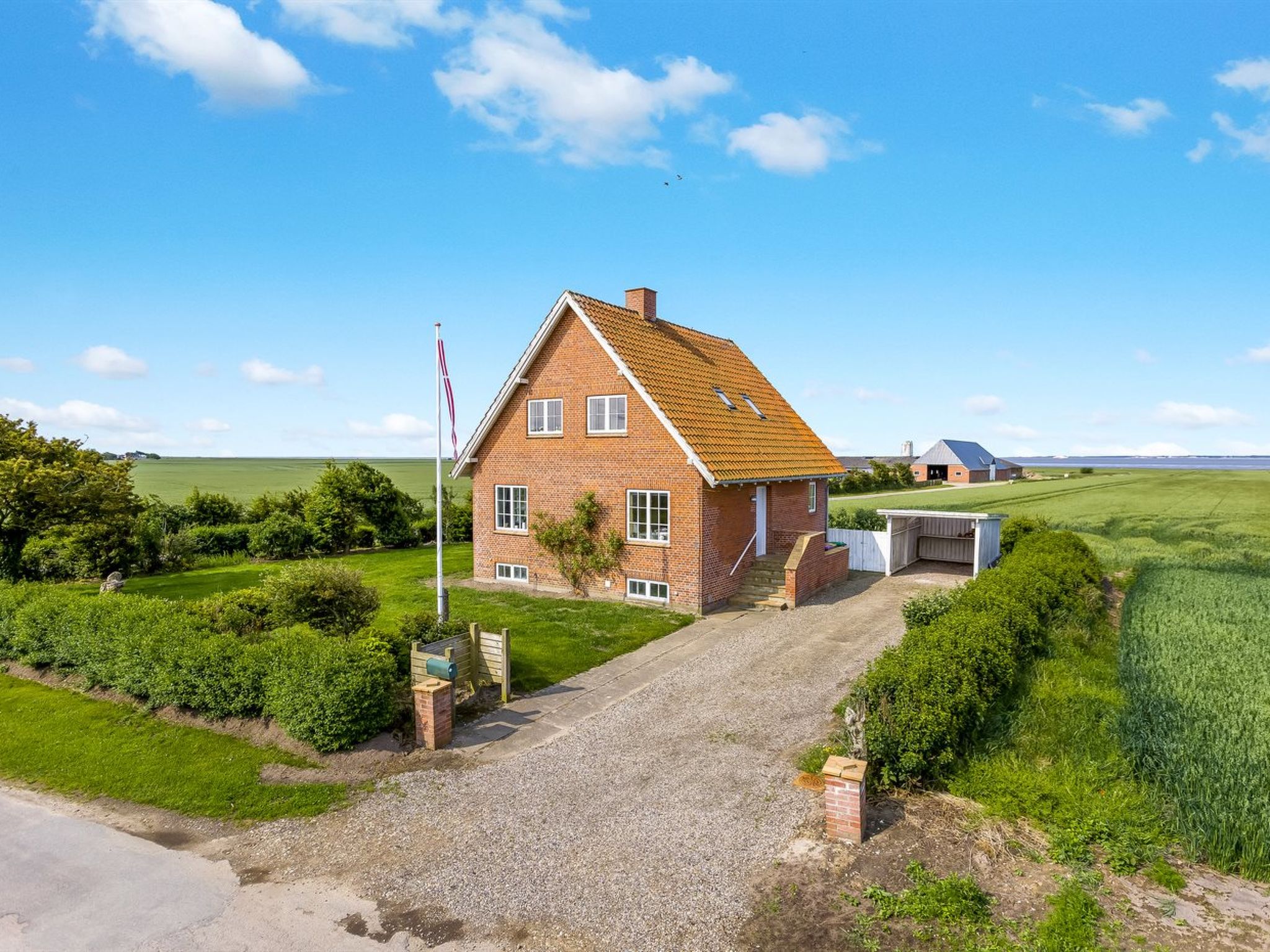 "Freja" - 12km from the sea - Buiten