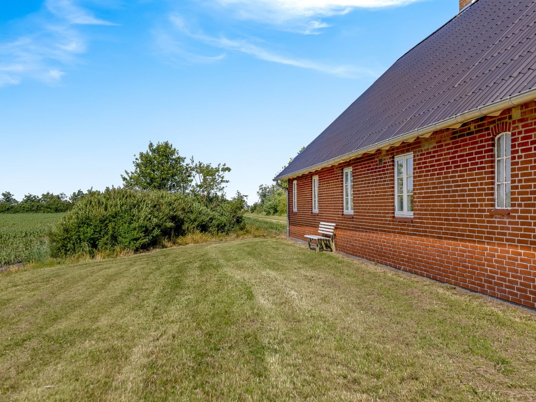 "Rahild" - 10km from the sea - Buiten