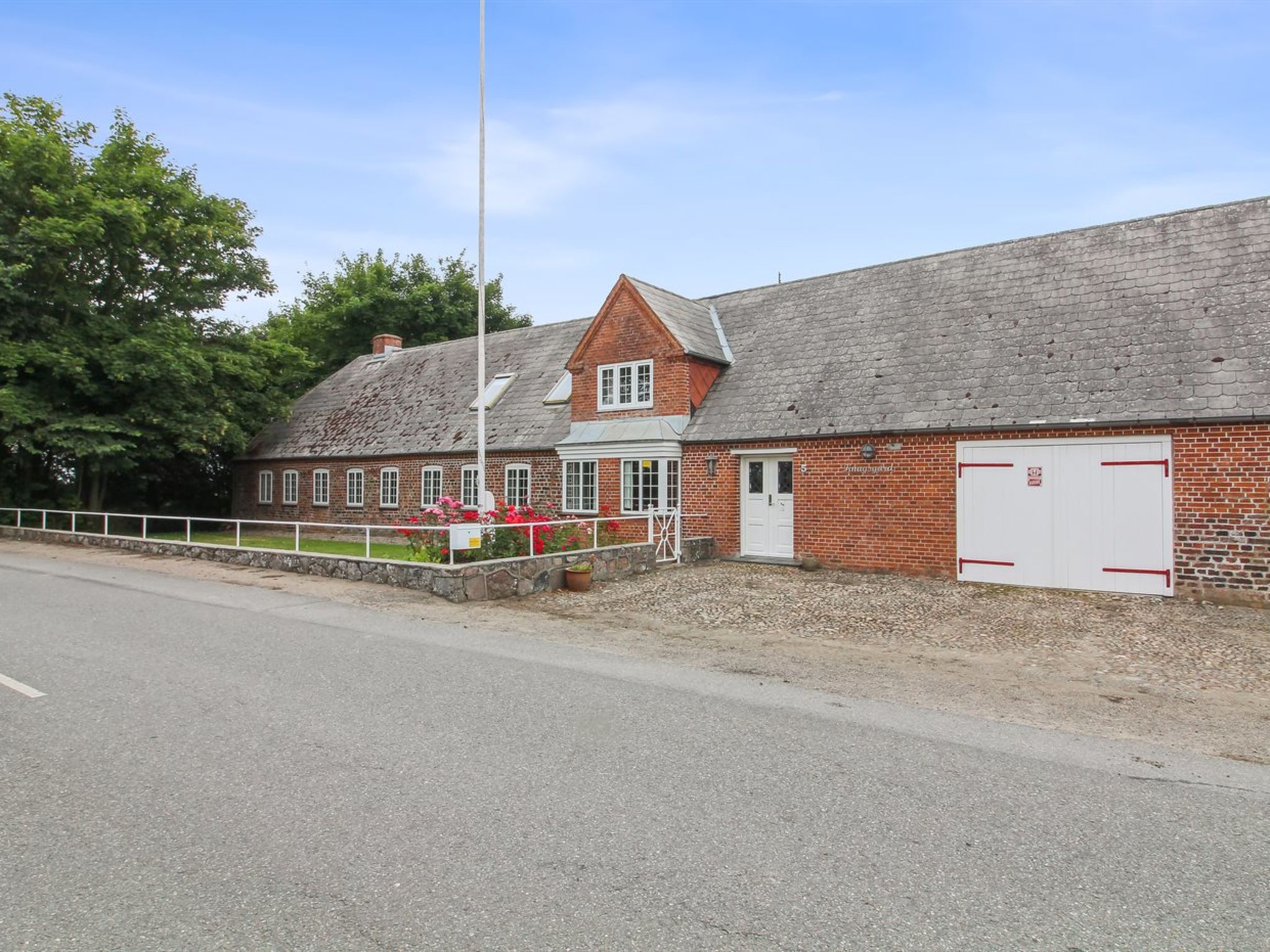 "Henrieke" - 10km from the sea — House (4 of 21)