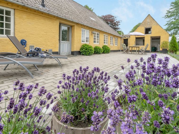 Search and Stay destination Tønder, Denmark from AU$ 529. "Ilsa" - 9.8km from the sea in Western Jutland