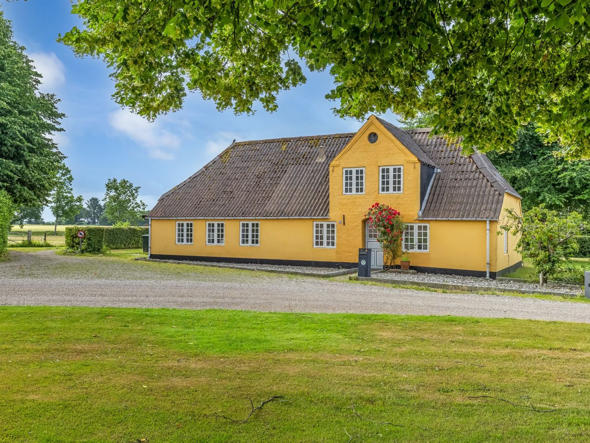 "Ilsa" - 9.8km from the sea