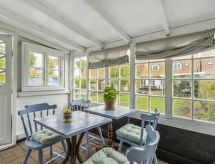 Authentiek vakantiehuis Ajna met grote tuin op 9,8 km van de Deense kust - thumbnail 2