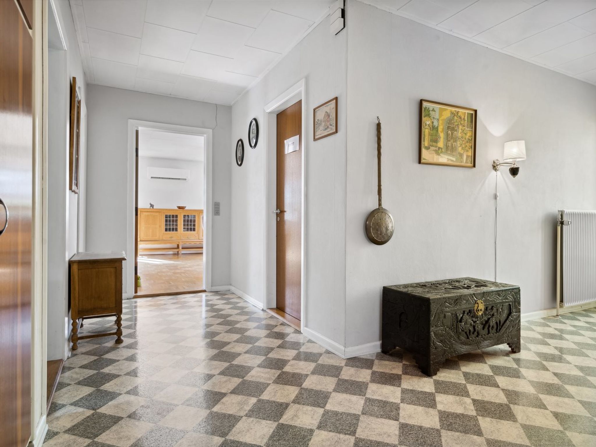 "Magh" - 9.8km from the sea - Binnen