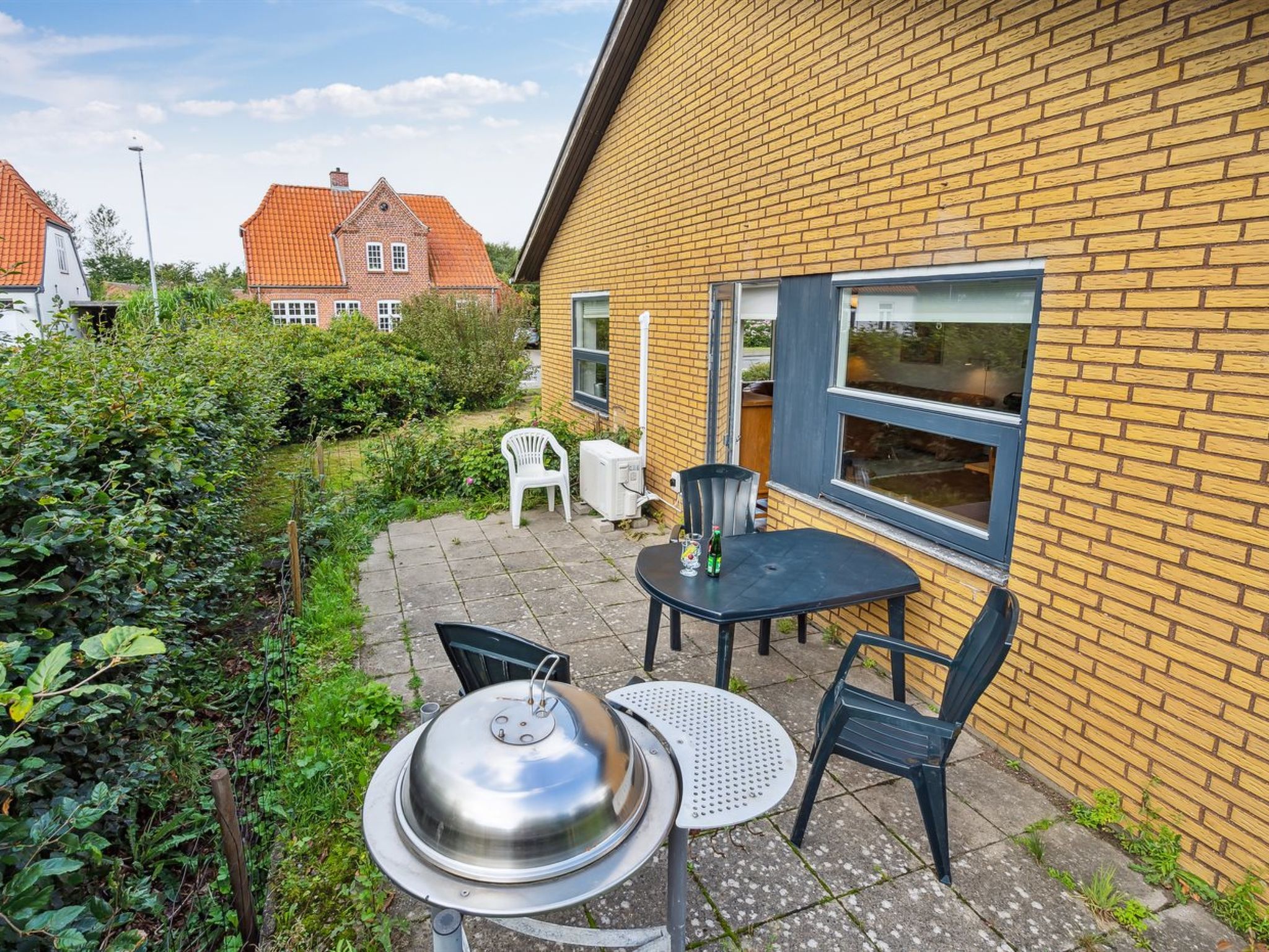 "Magh" - 9.8km from the sea - Buiten