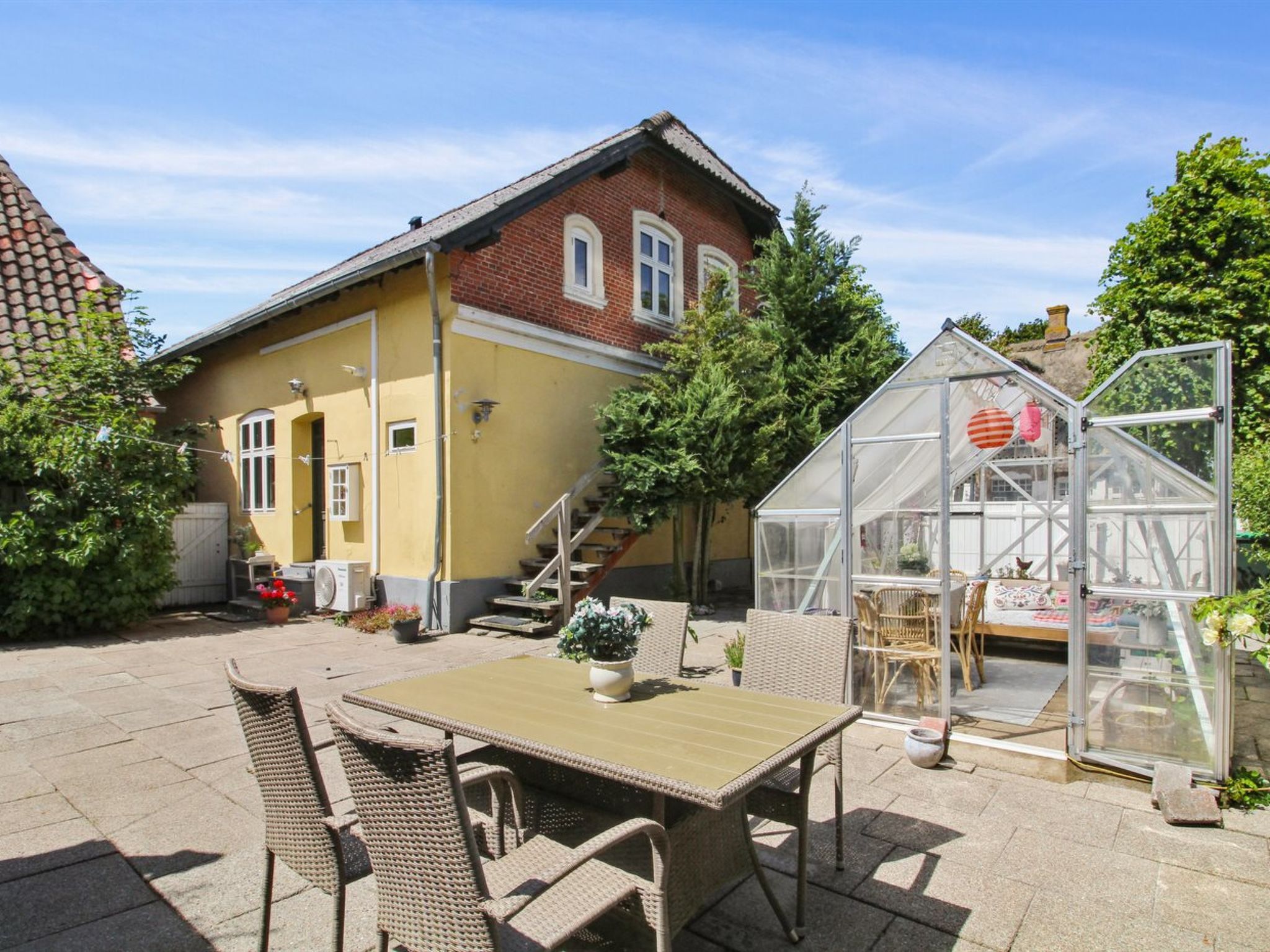 "Fenia" - 9.8km from the sea