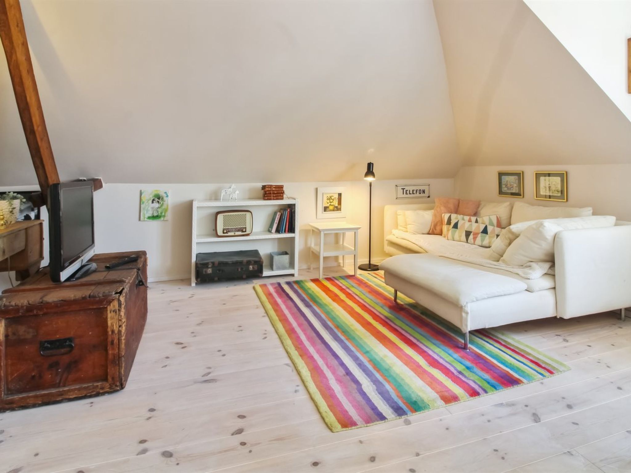 "Fenia" - 9.8km from the sea-Binnen
