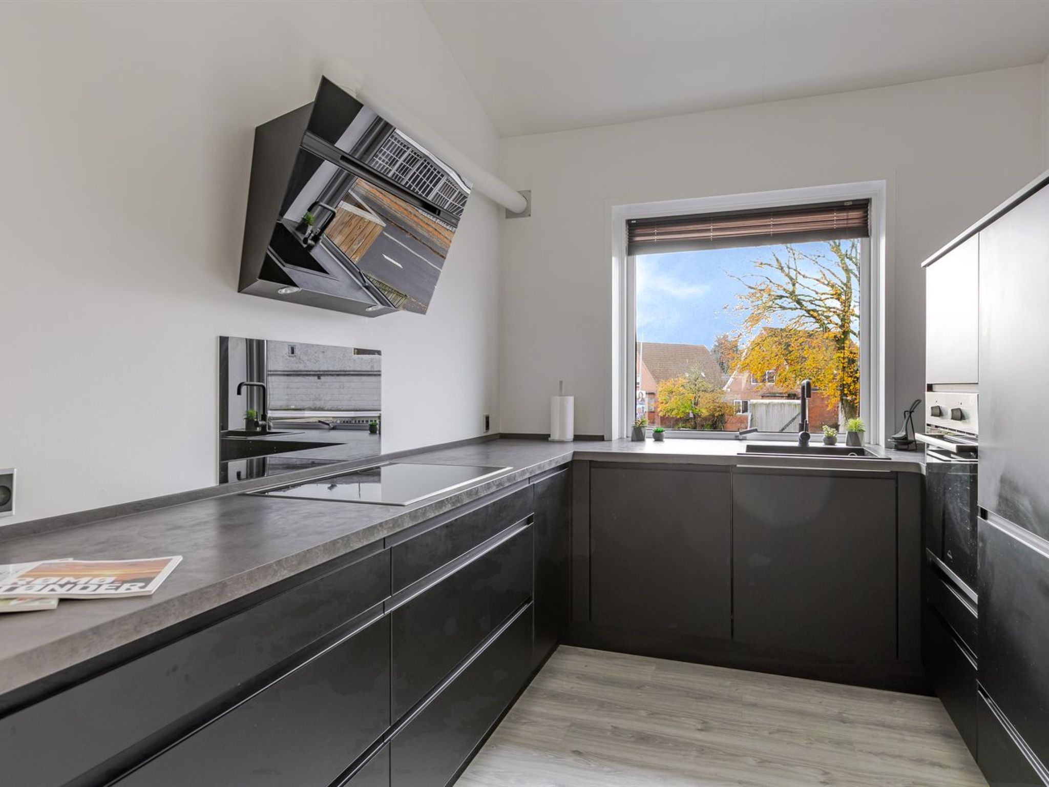 "Fader" - 31km from the sea-Dedans