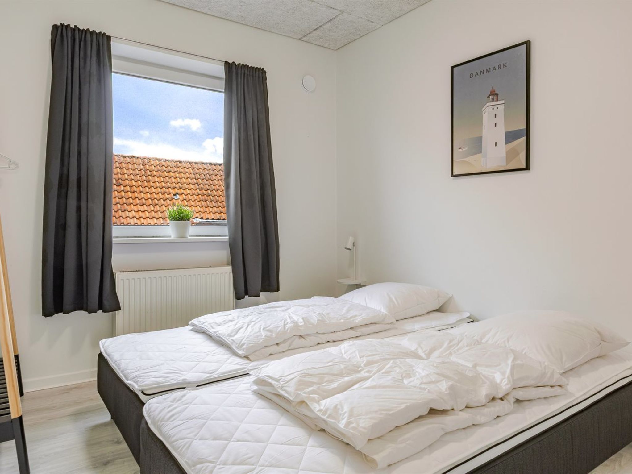 "Fader" - 31km from the sea - Binnen
