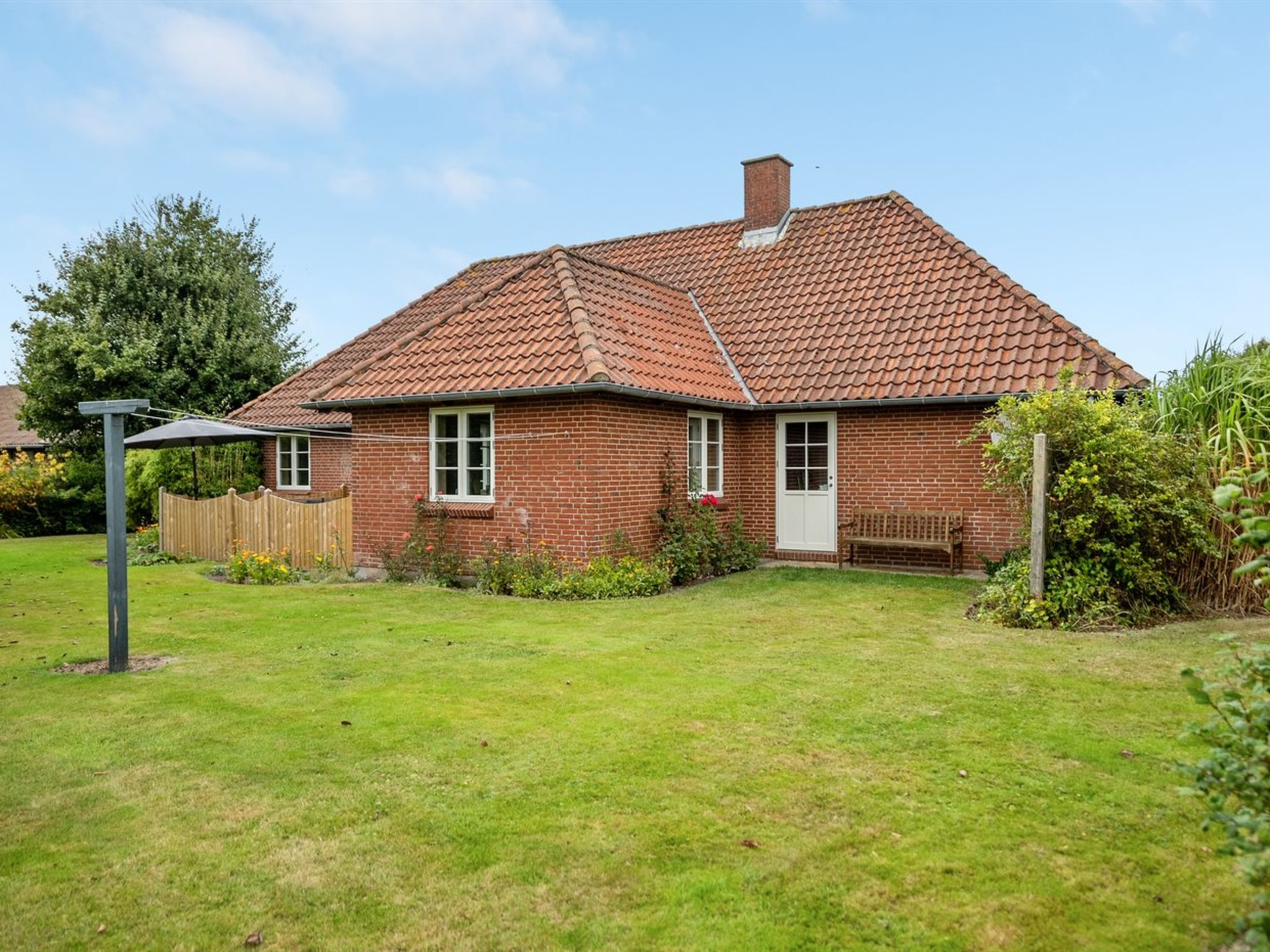 "Nita" - 24km from the sea - Buiten