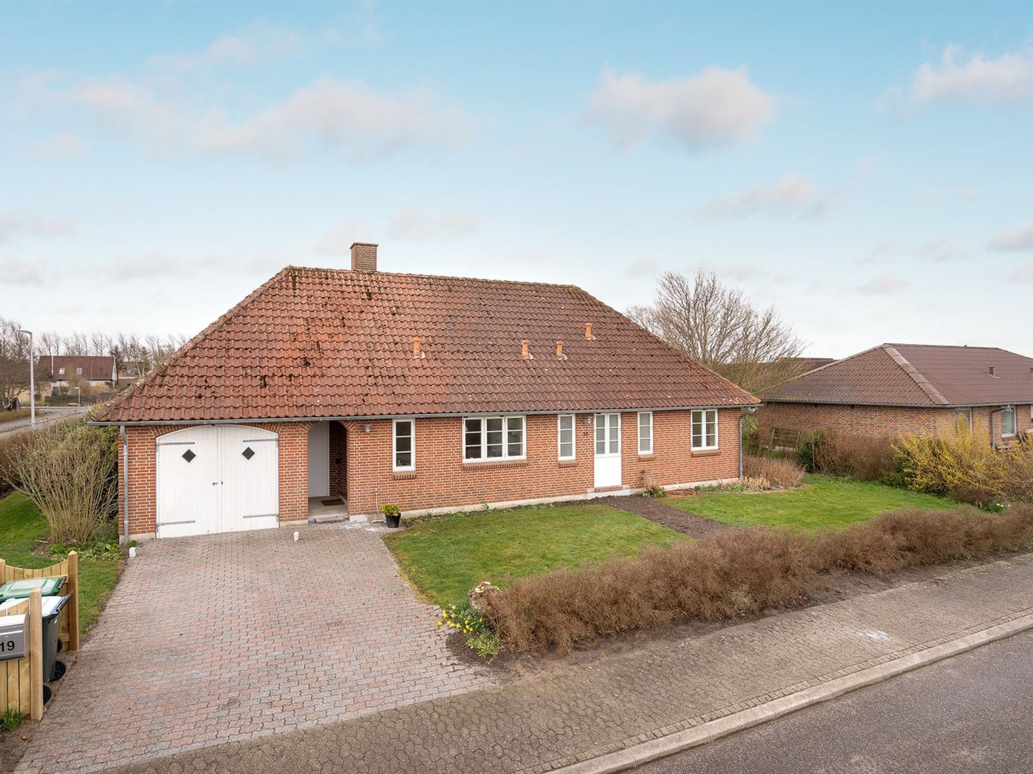 "Nita" - 24km from the sea - Buiten