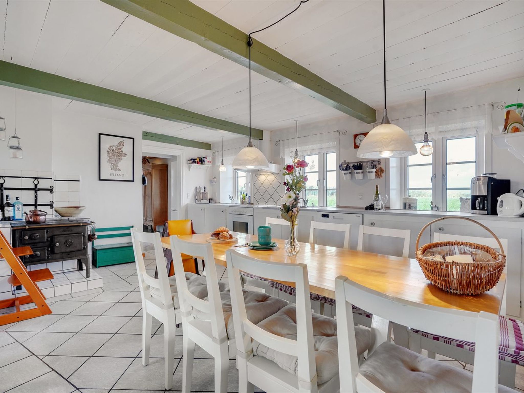 "Anje" - 16km from the sea - Binnen