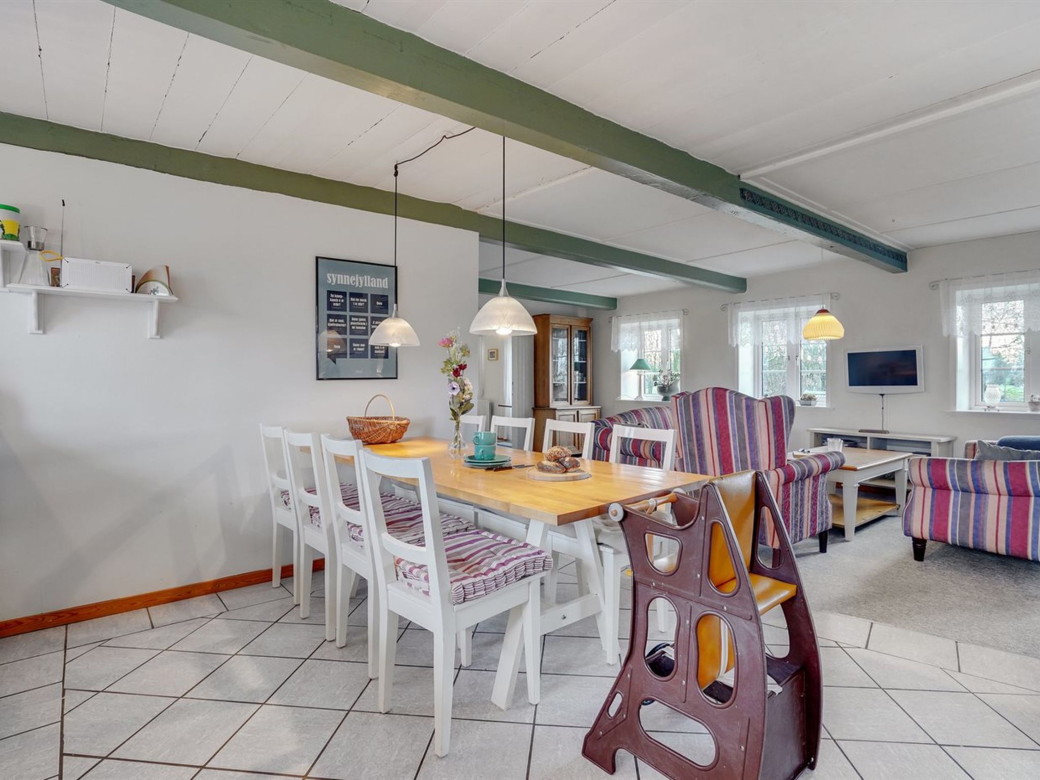 "Anje" - 16km from the sea - Binnen