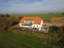 "Ammy" - 7.5km from the sea