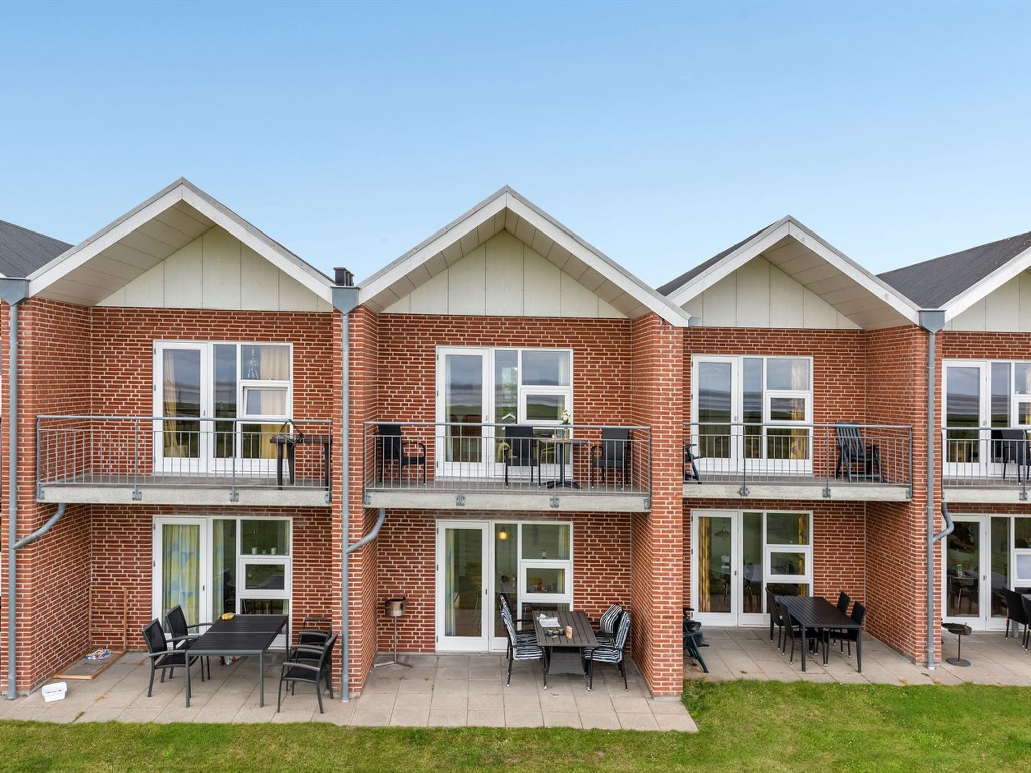 "Sofija" — House (5 of 28)