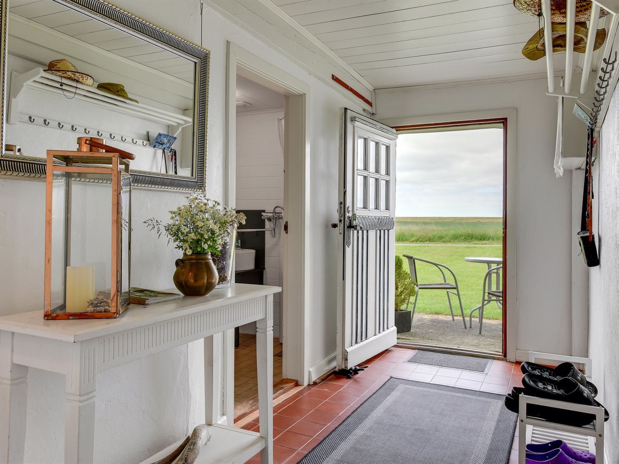"Thorarin" - 25km from the sea - Binnen