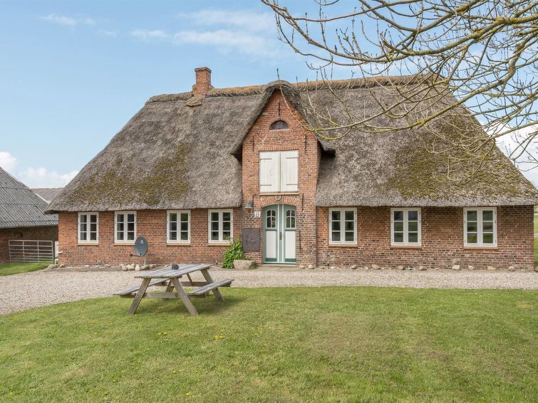 "Inda" - 10km From The Sea - North Sea