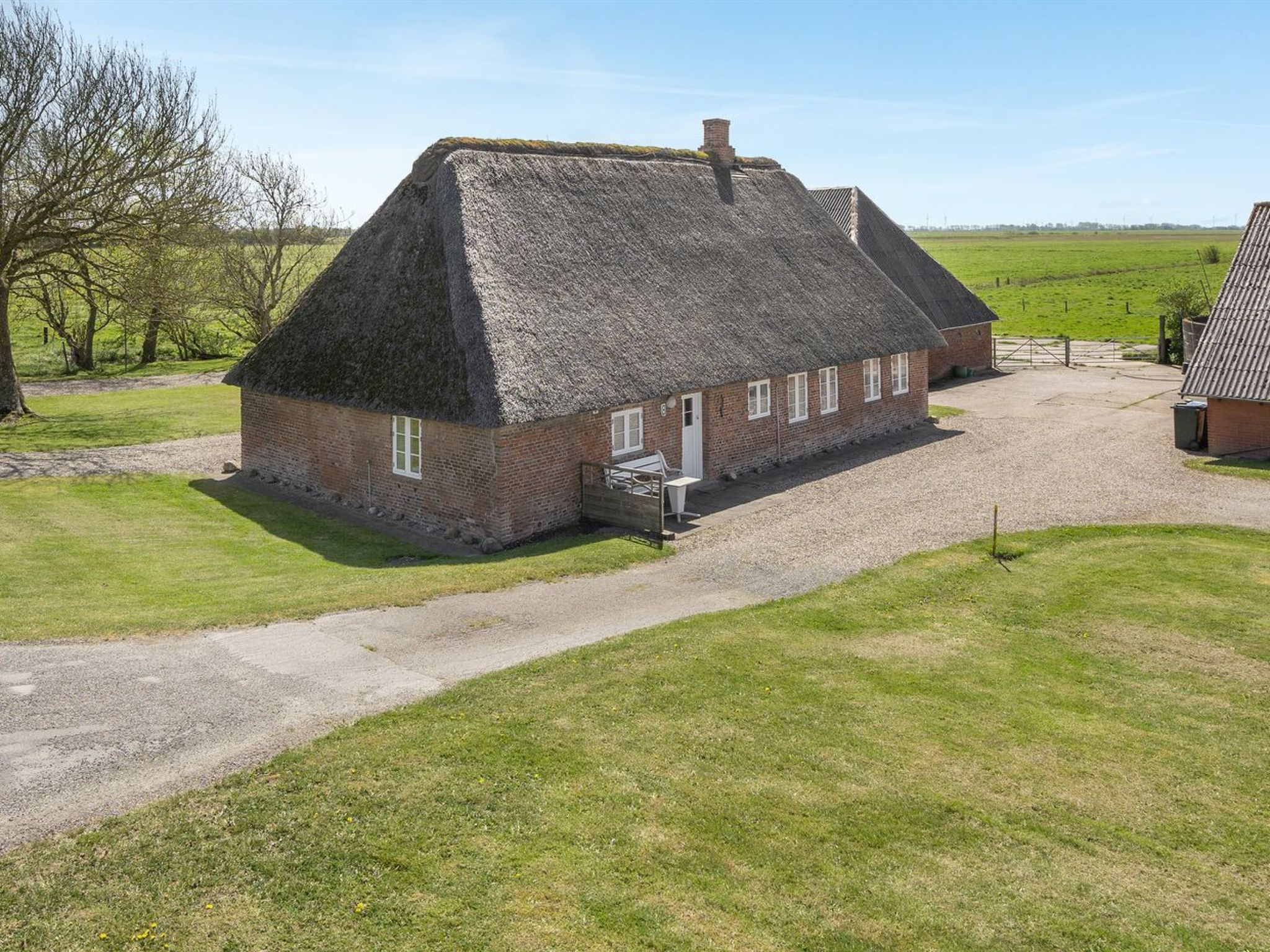 "Inda" - 10km from the sea - Buiten