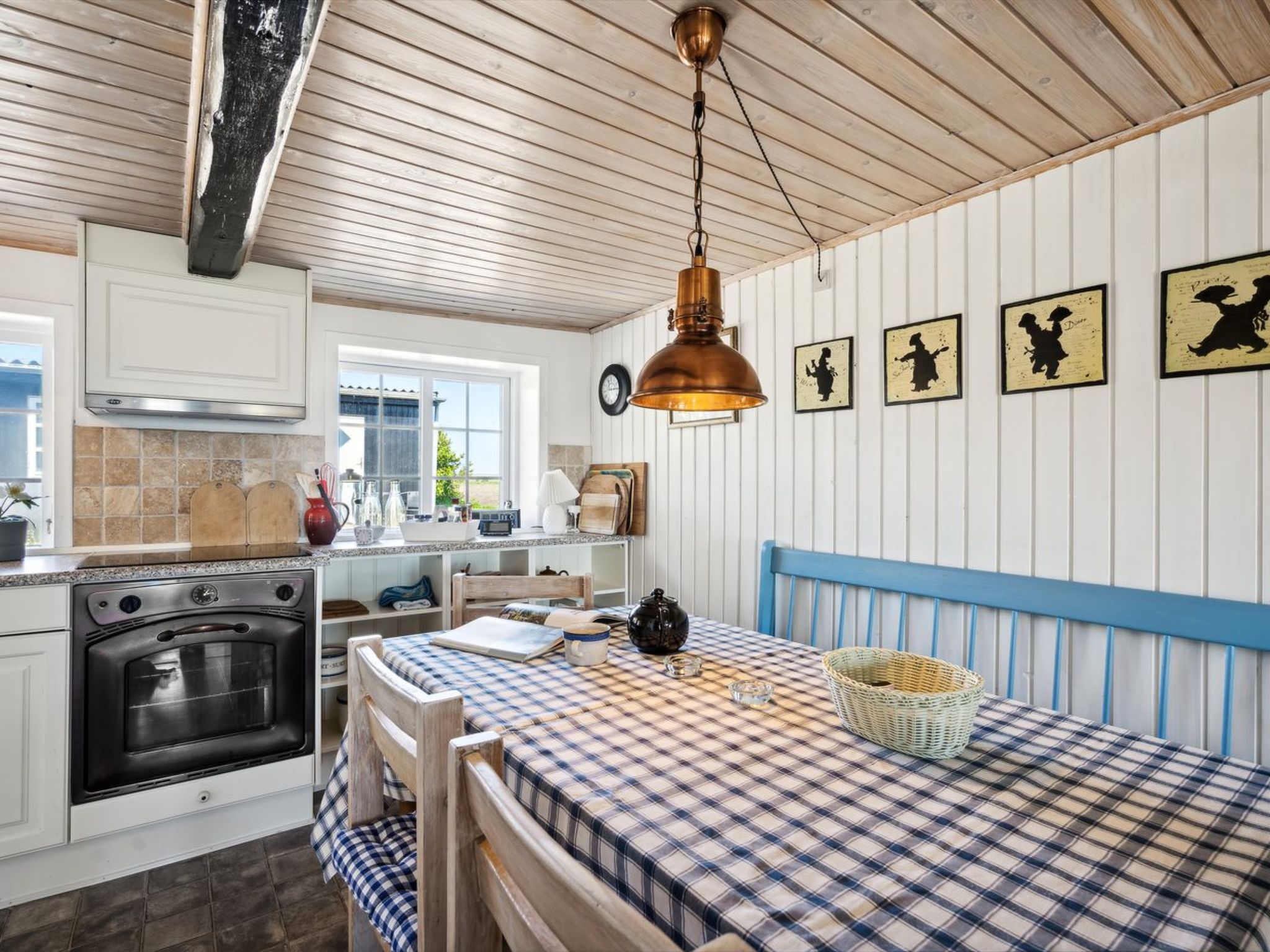 "Gerwendil" - 17km from the sea - Binnen