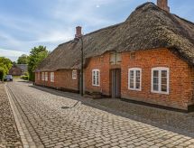 "Deik" - 25km from the sea