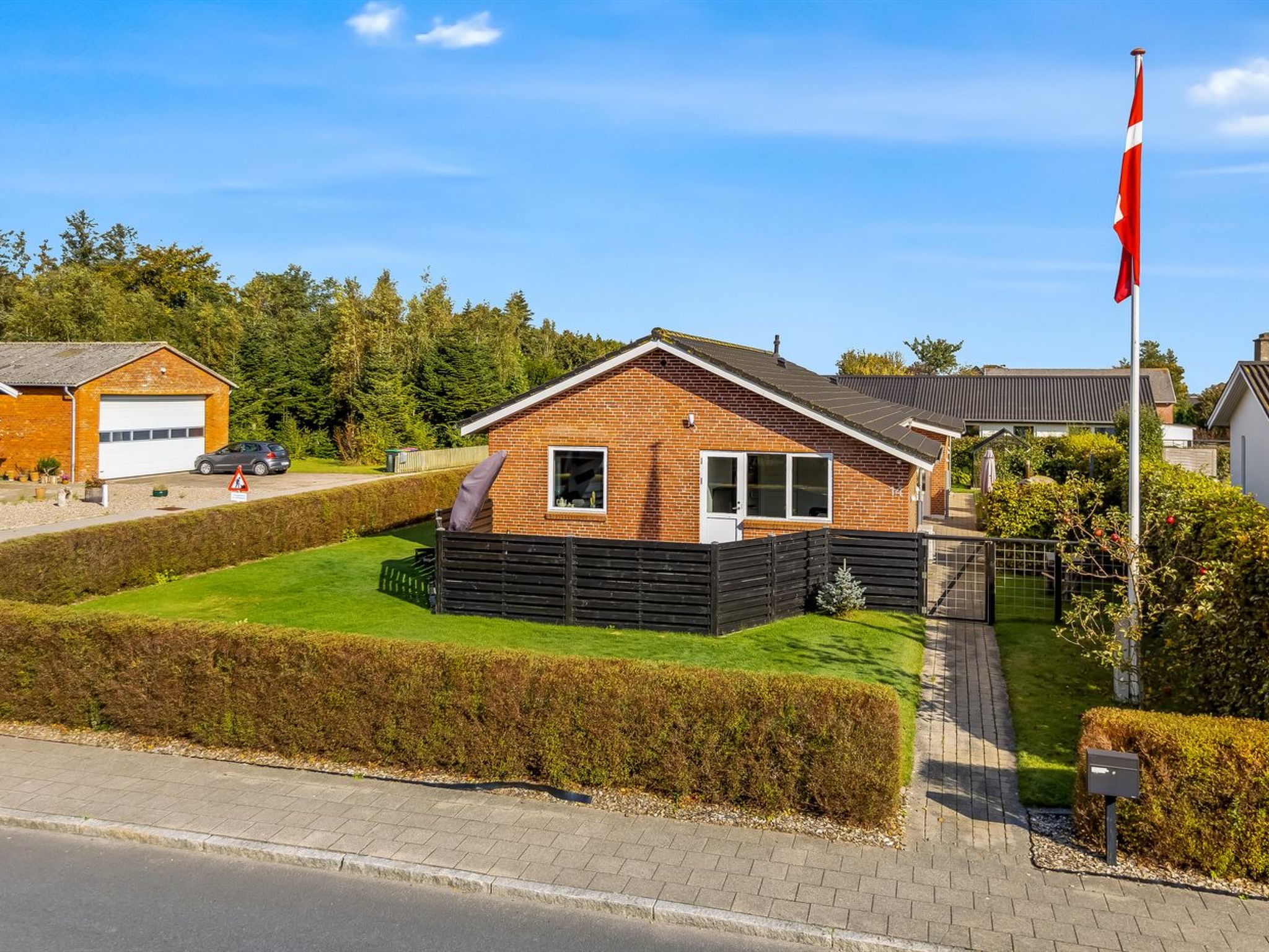 "Wraghi" - 21km from the sea-Outside
