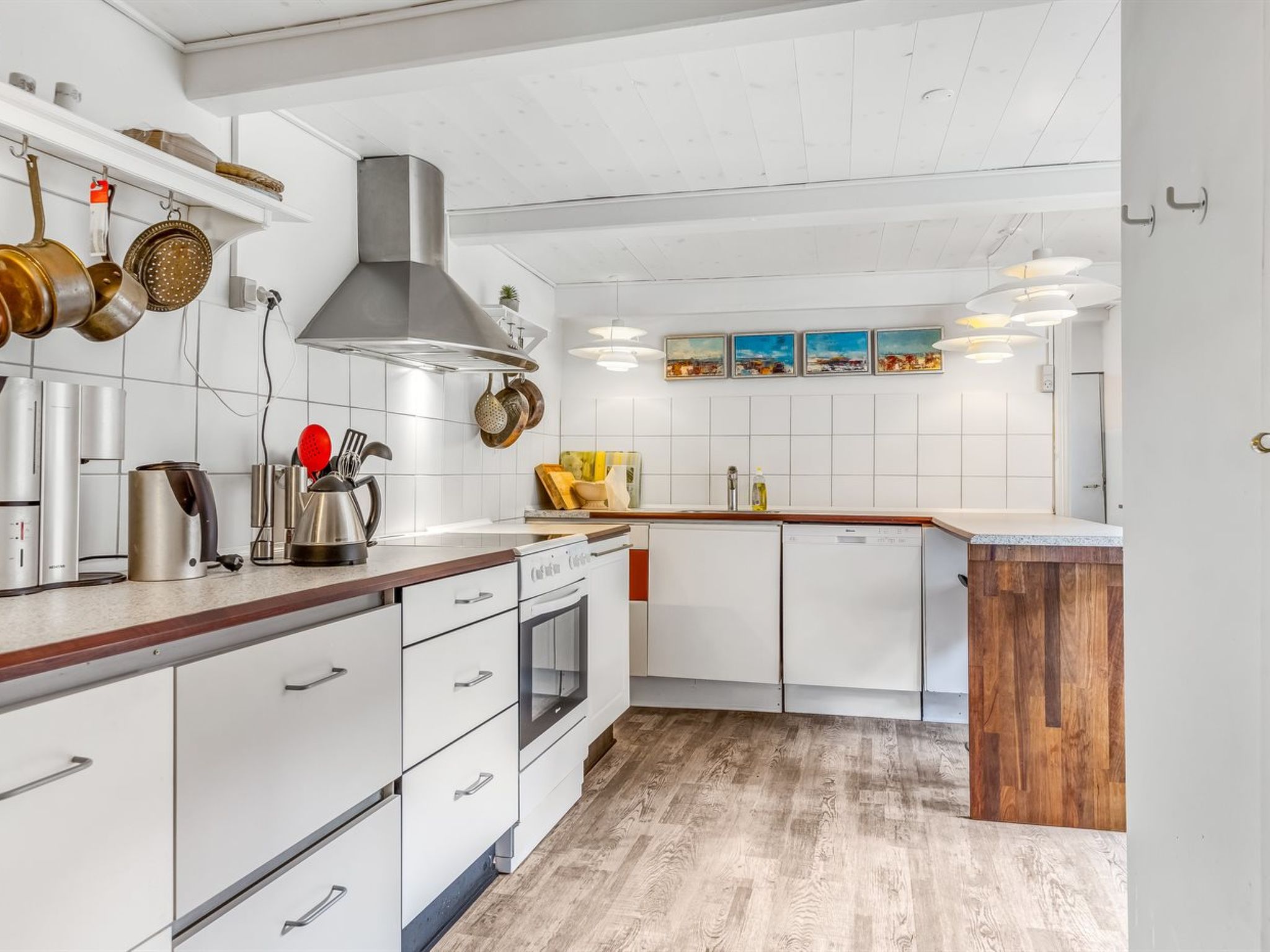 "Jouni" - 18km from the sea - Binnen