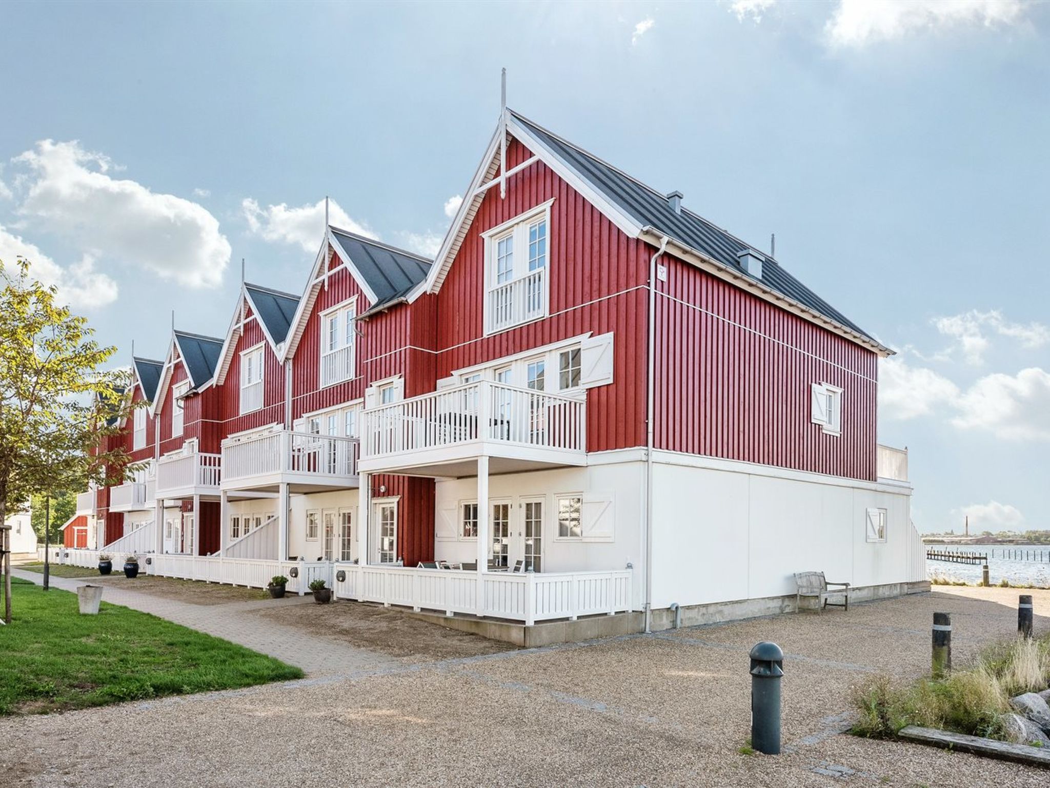 "Joar" - 5m to the fjord-Buiten
