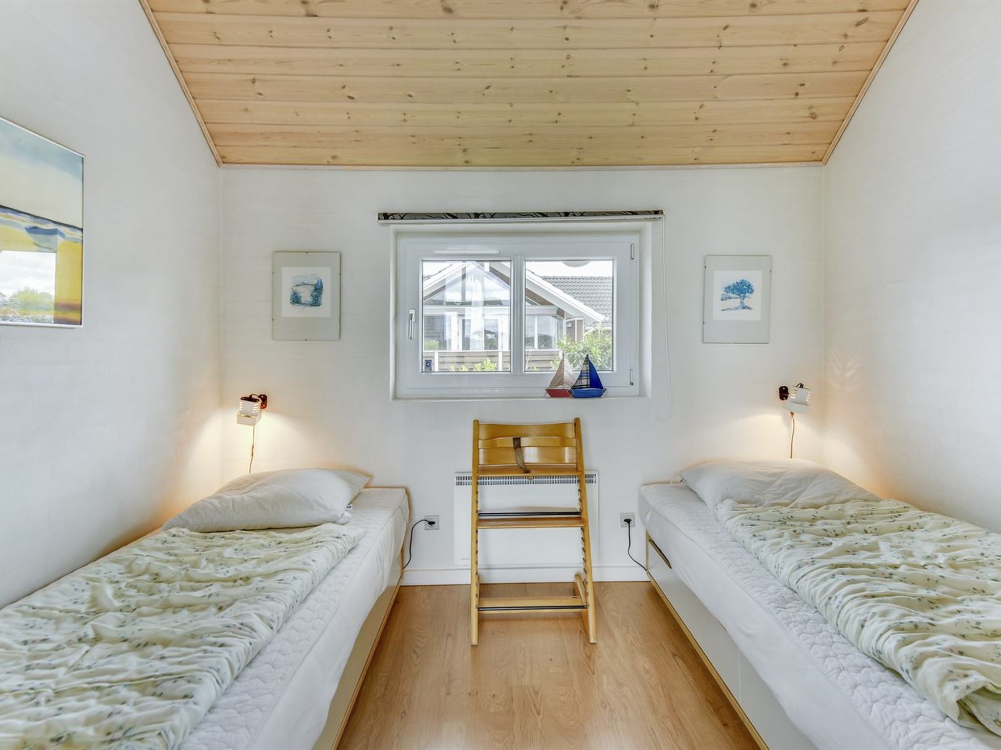 "Sigbritt" - 100m from the sea - Binnen