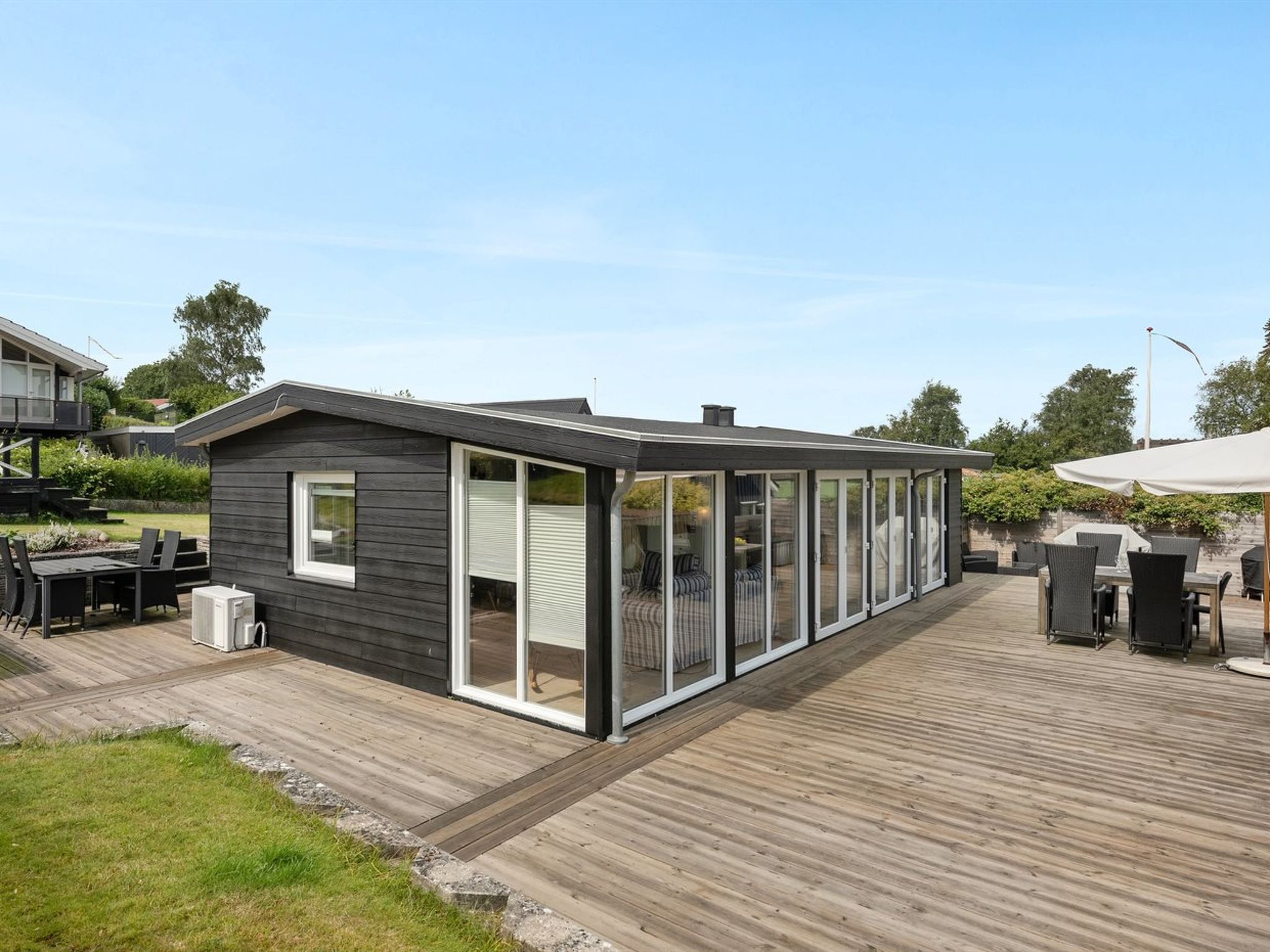 "Elain" -  from the sea-Buiten