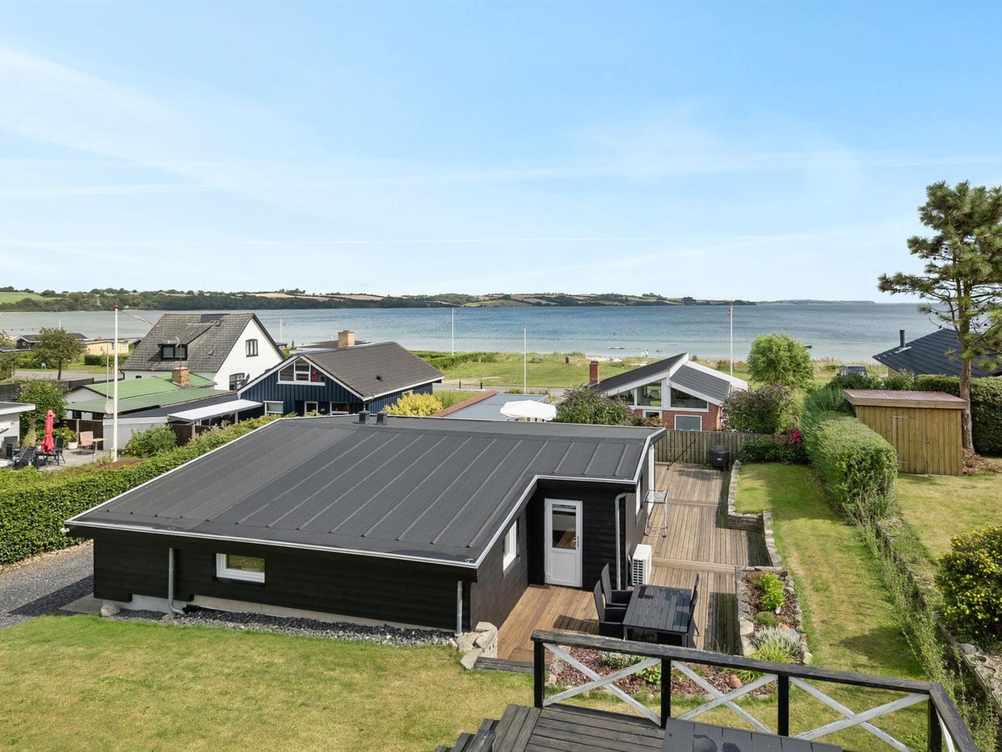 "Elain" -  from the sea - Buiten