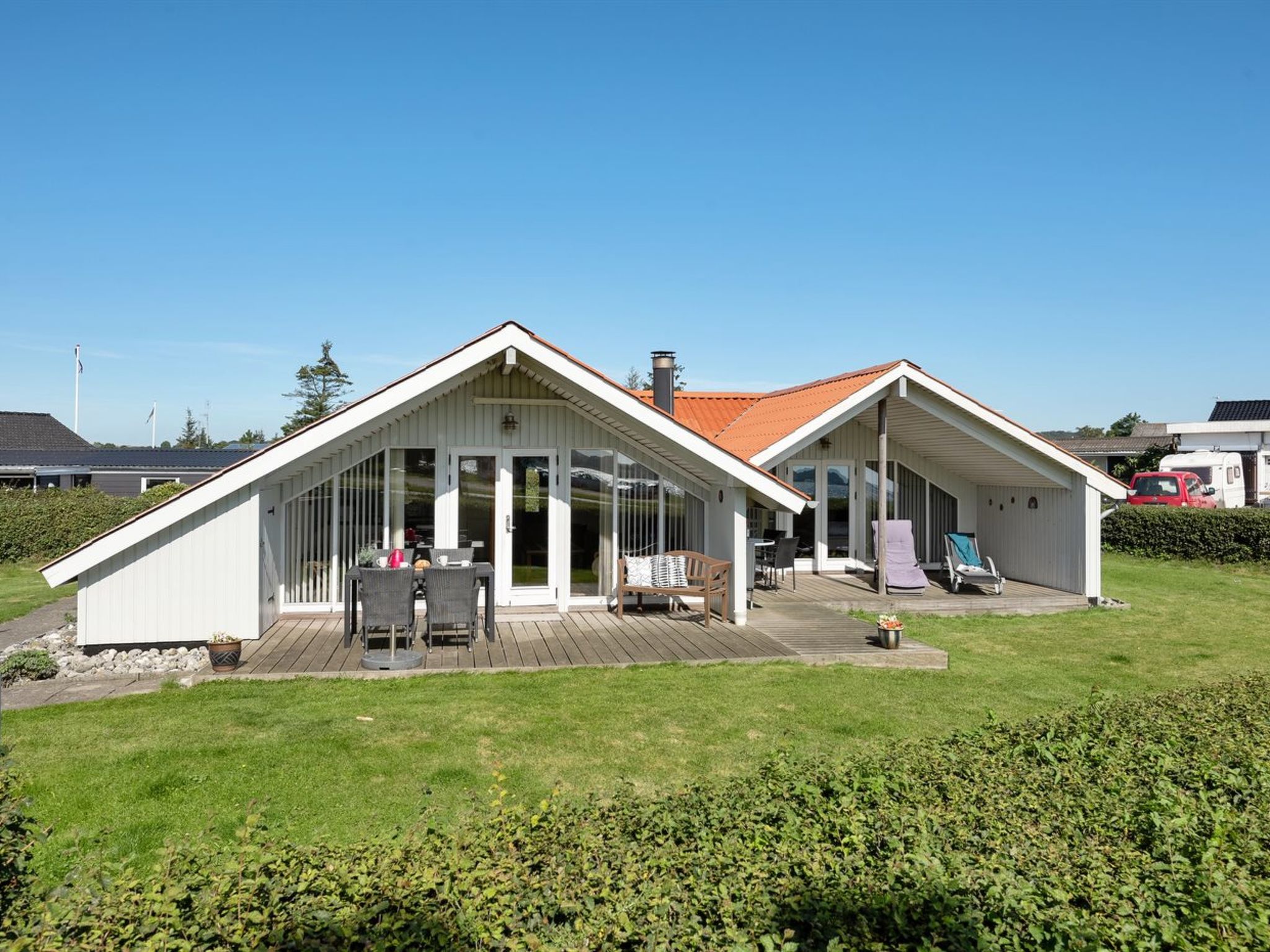 "Katrina" - 50m to the fjord-Buiten
