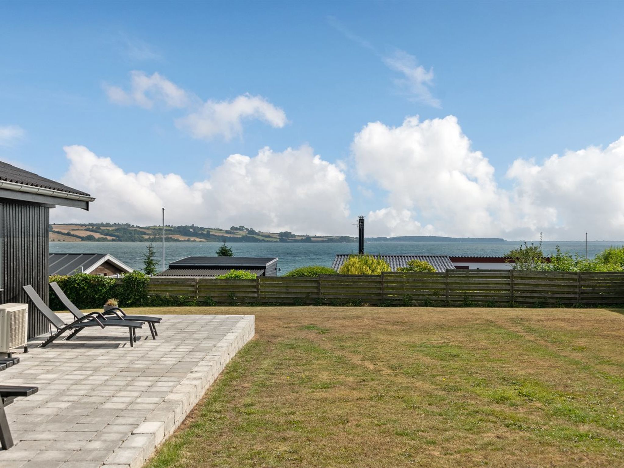 "Beowulf" - 200m from the sea - Buiten