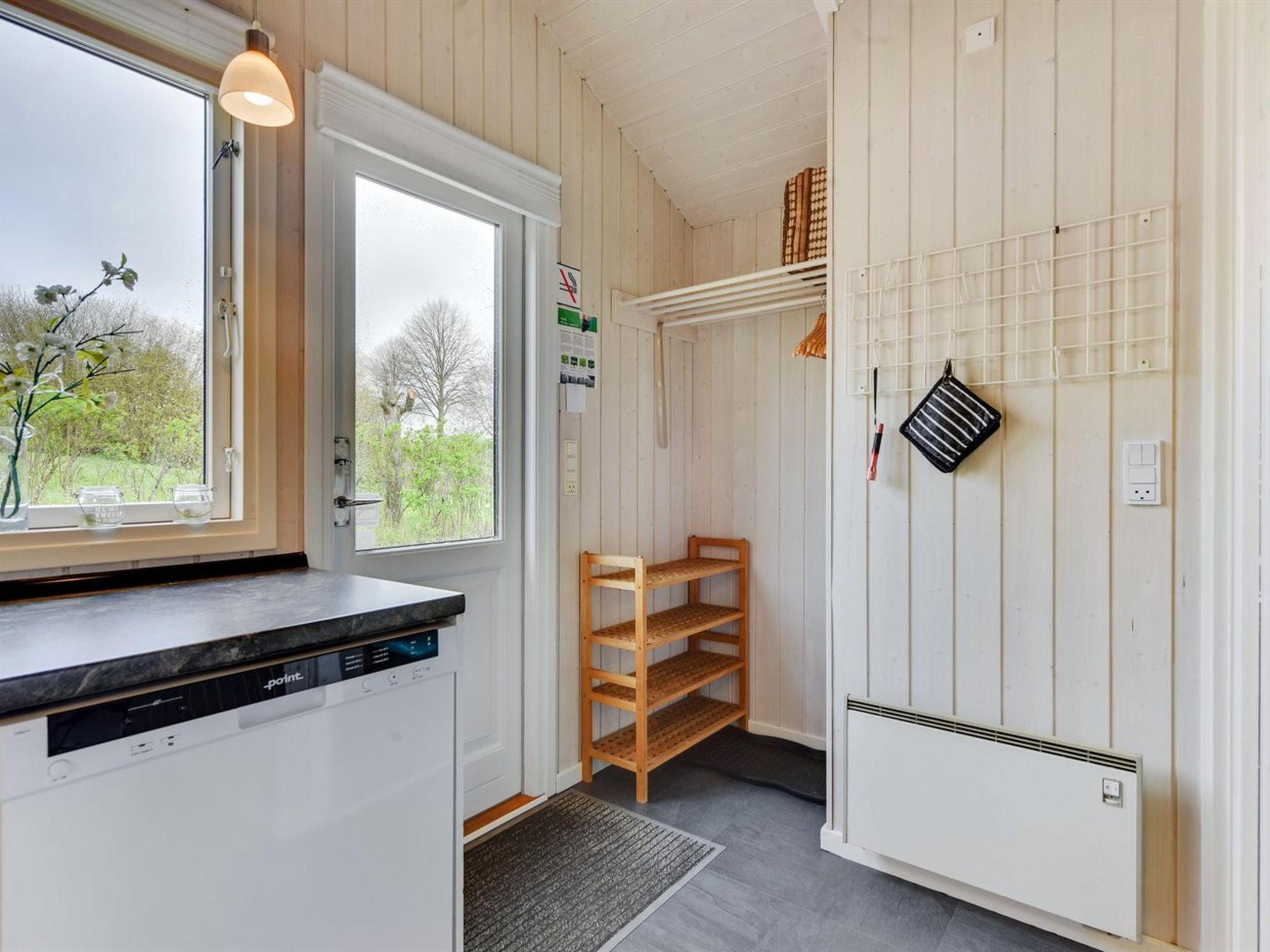 "Hwiting" - 200m from the sea-Binnen