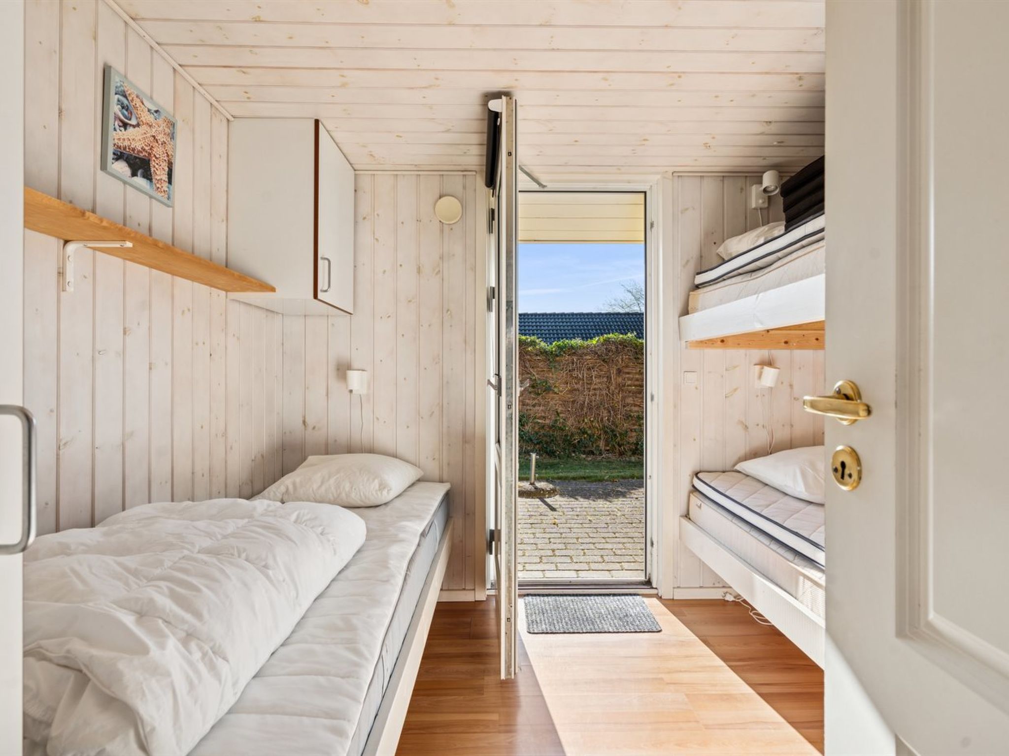 "Dolores" - 100m from the sea - Binnen
