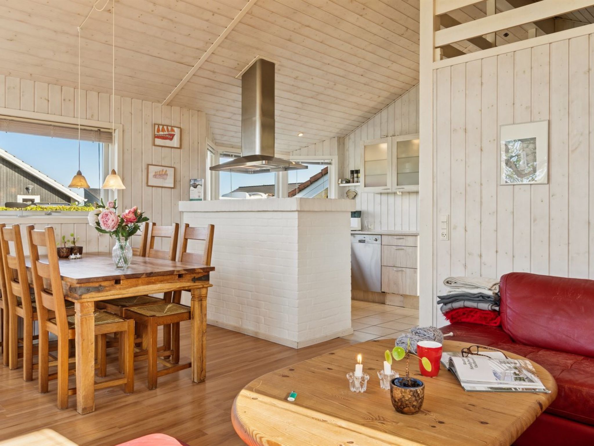 "Dolores" - 100m from the sea - Binnen